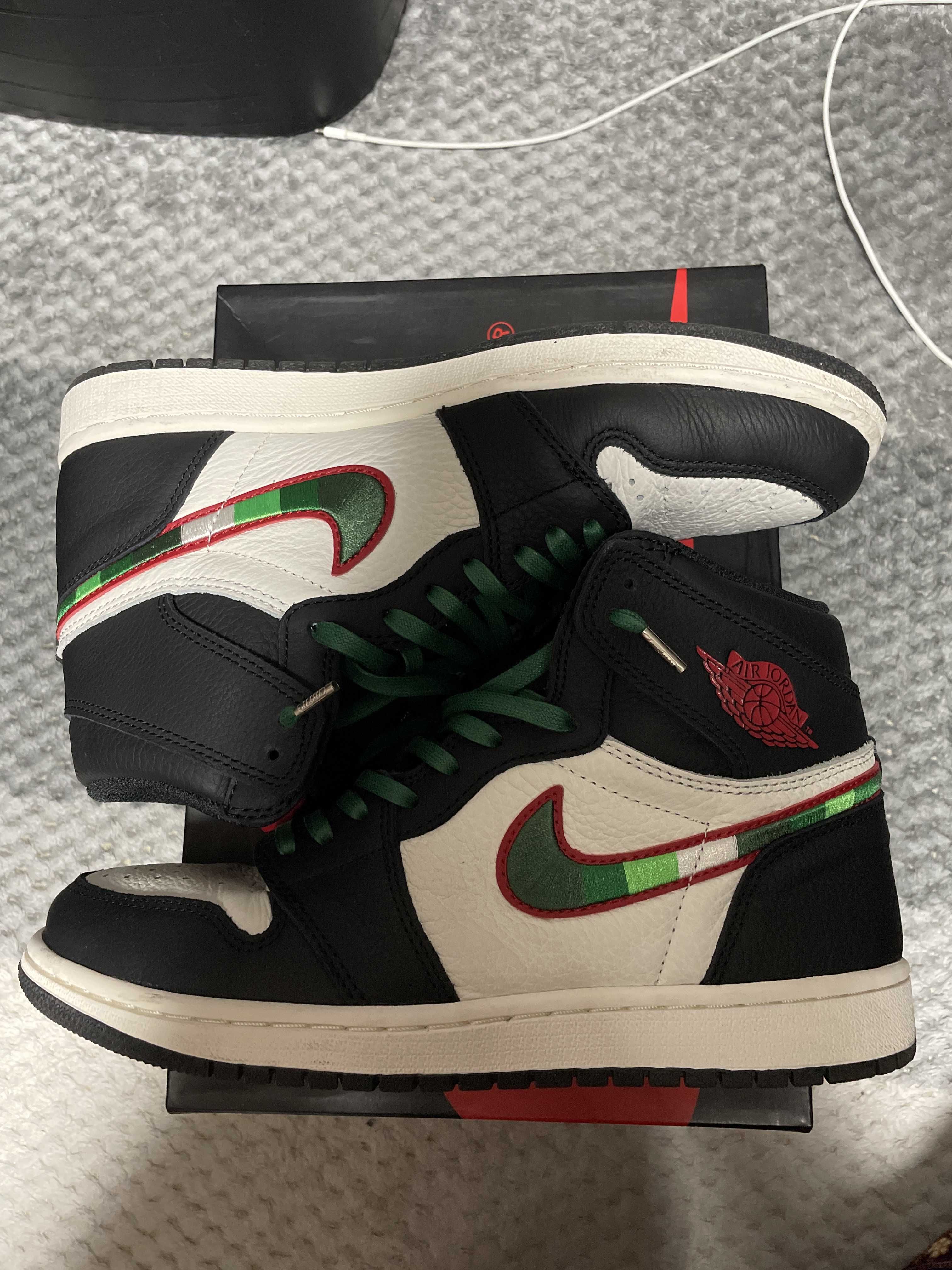 Nike Air Jordan 1 RETRO High OG "Sports Illustrated"