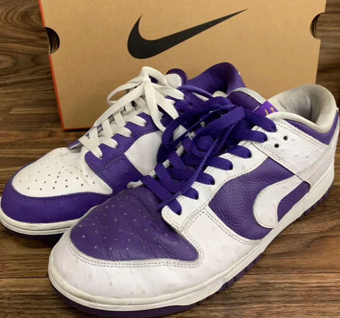 Nike Women's Dunk Low "Made You Look"