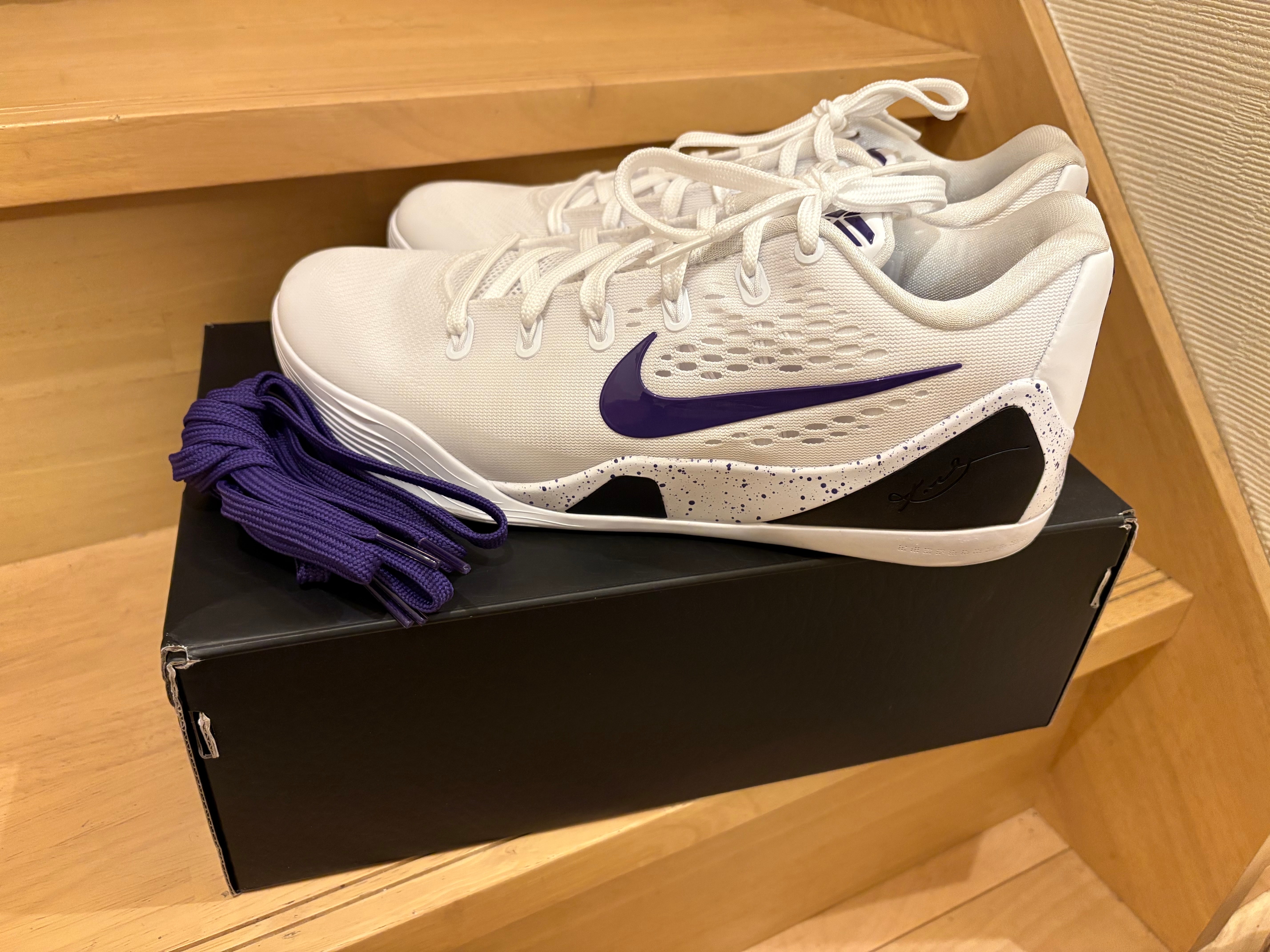 ナイキ コービー9 エリート ロー EM プロトロ "ホワイト/ホワイト/コートパープル"