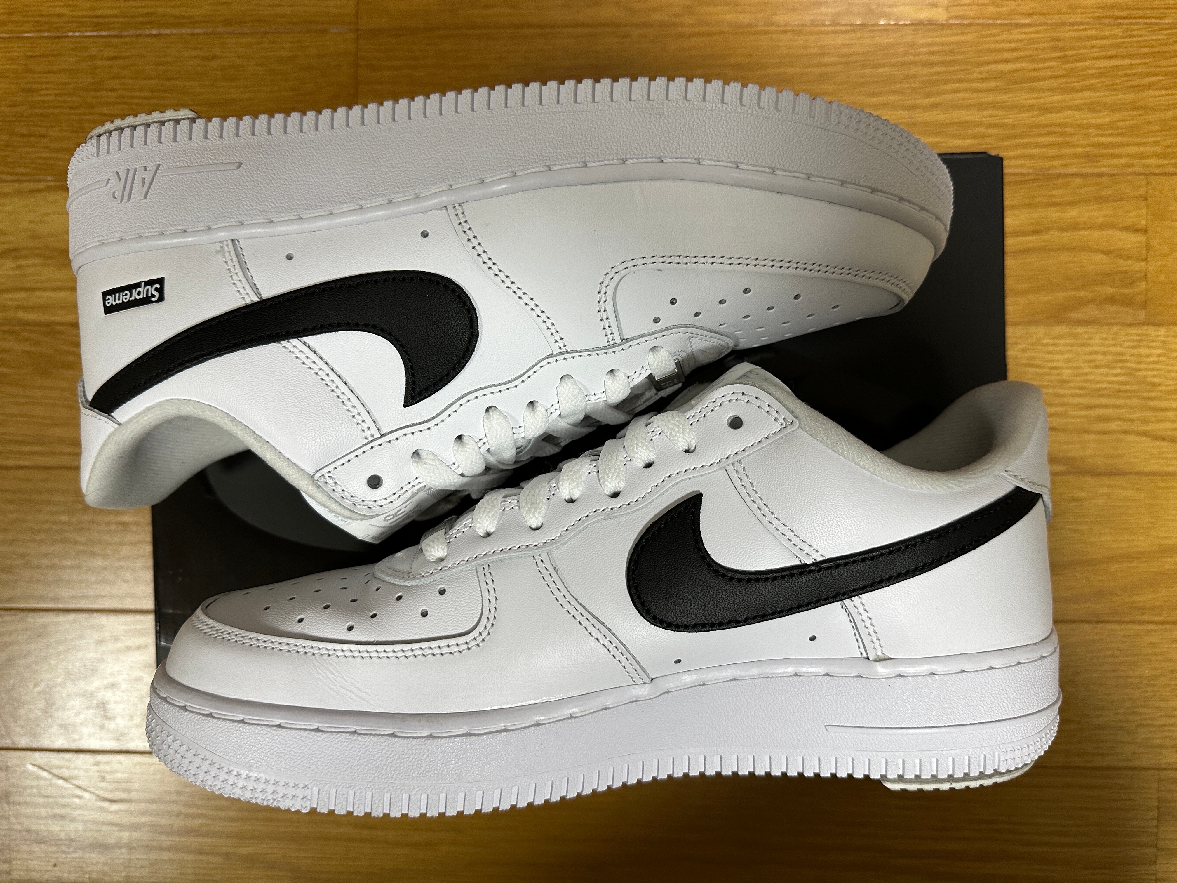Supreme × Nike Air Force 1 Low "White/Black"