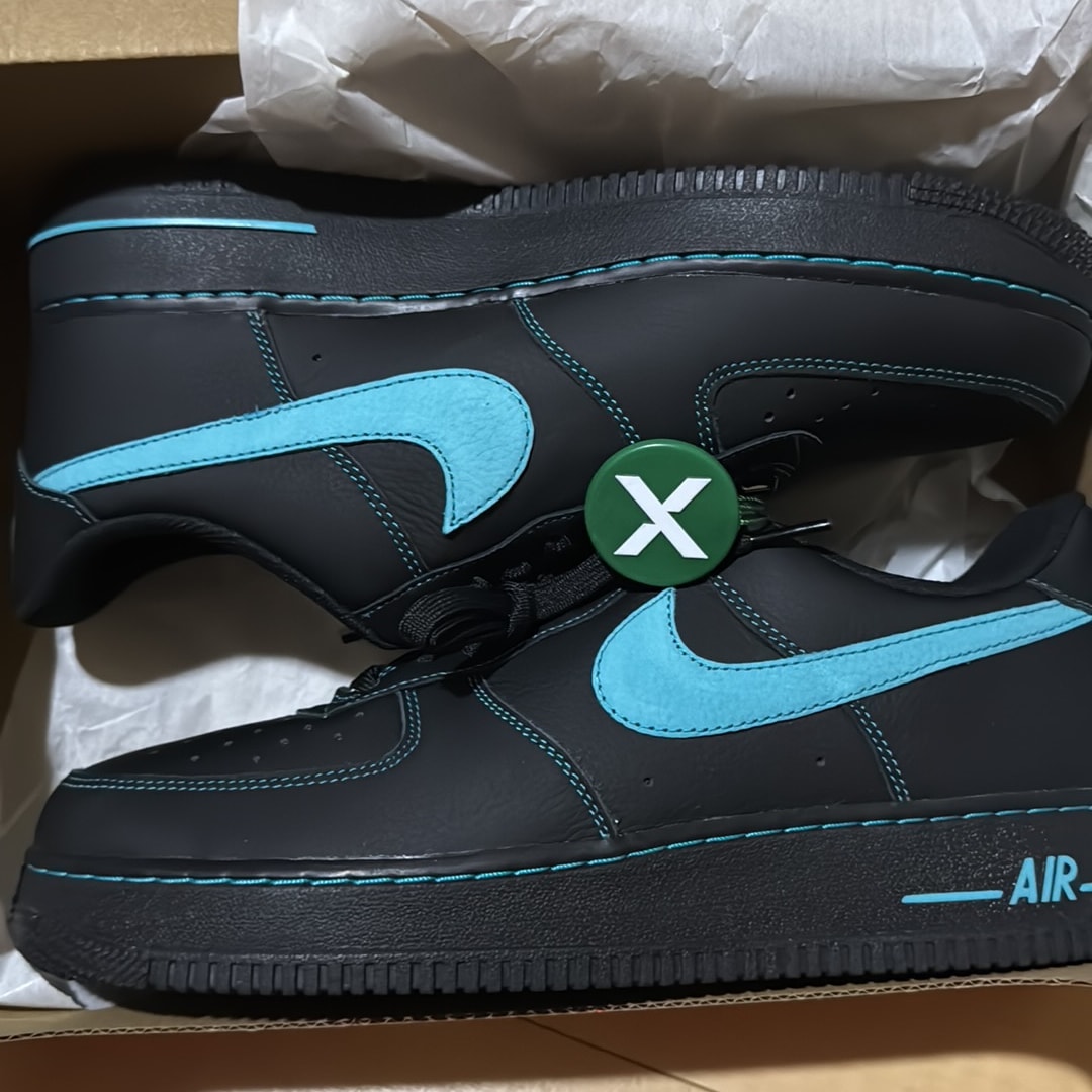 Nike Air Force 1 Low "Black Tiffany"