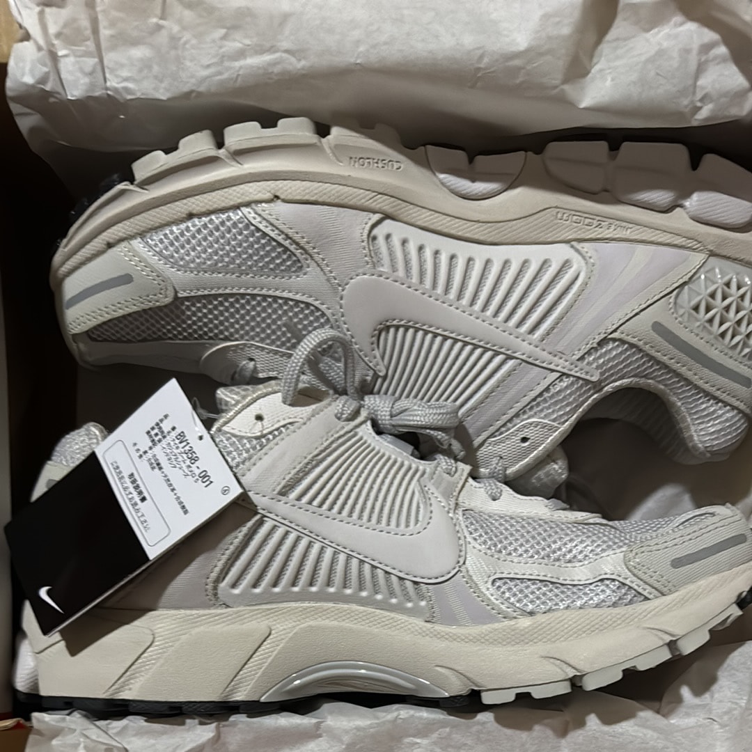 Nike Zoom Vomero 5 "Vast Grey"