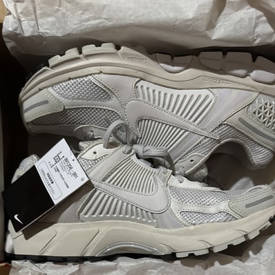 Nike Zoom Vomero 5 "Vast Grey"