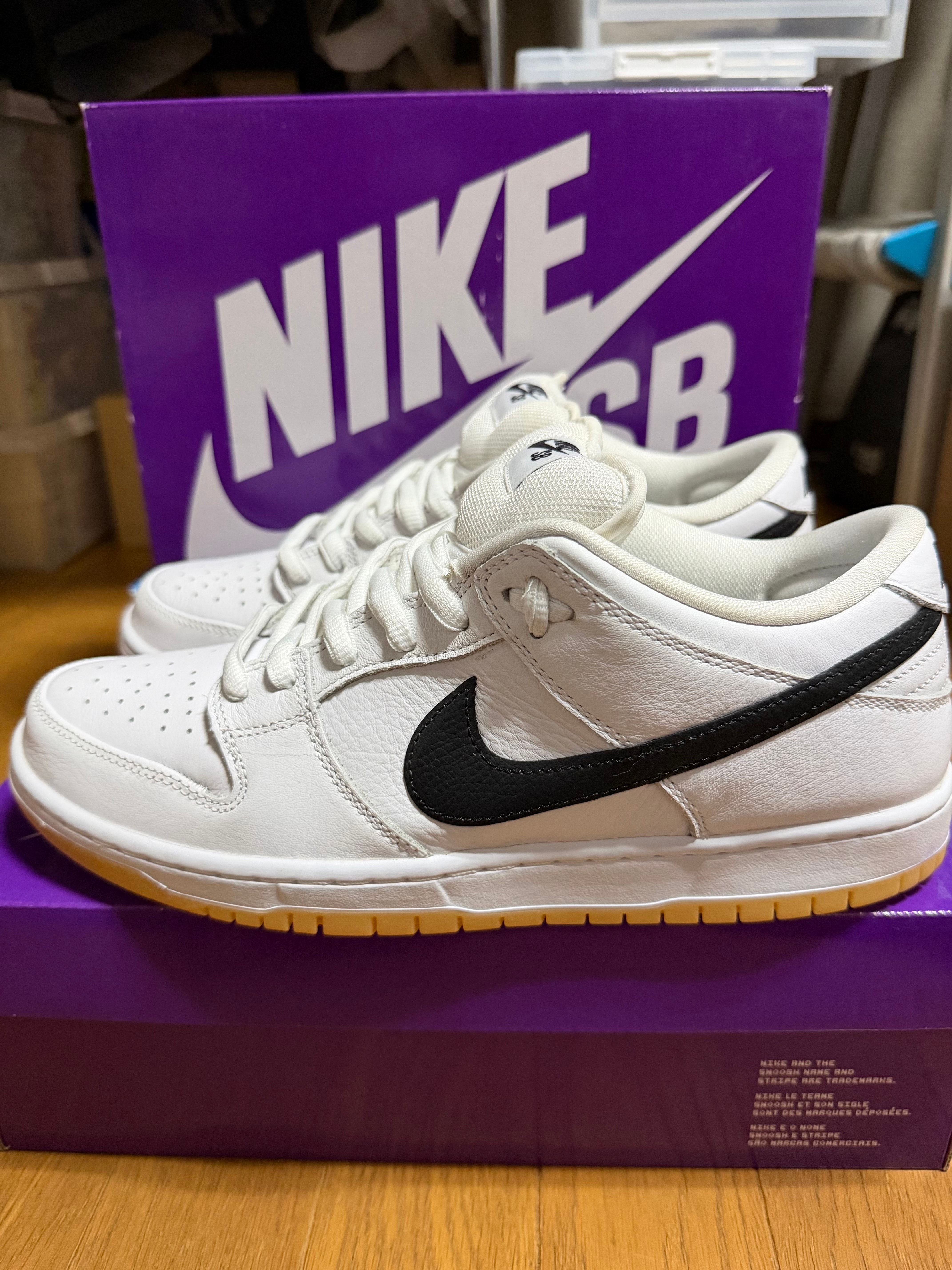 Nike SB Dunk Low Pro "White/Black-White-Gum Light Brown"
