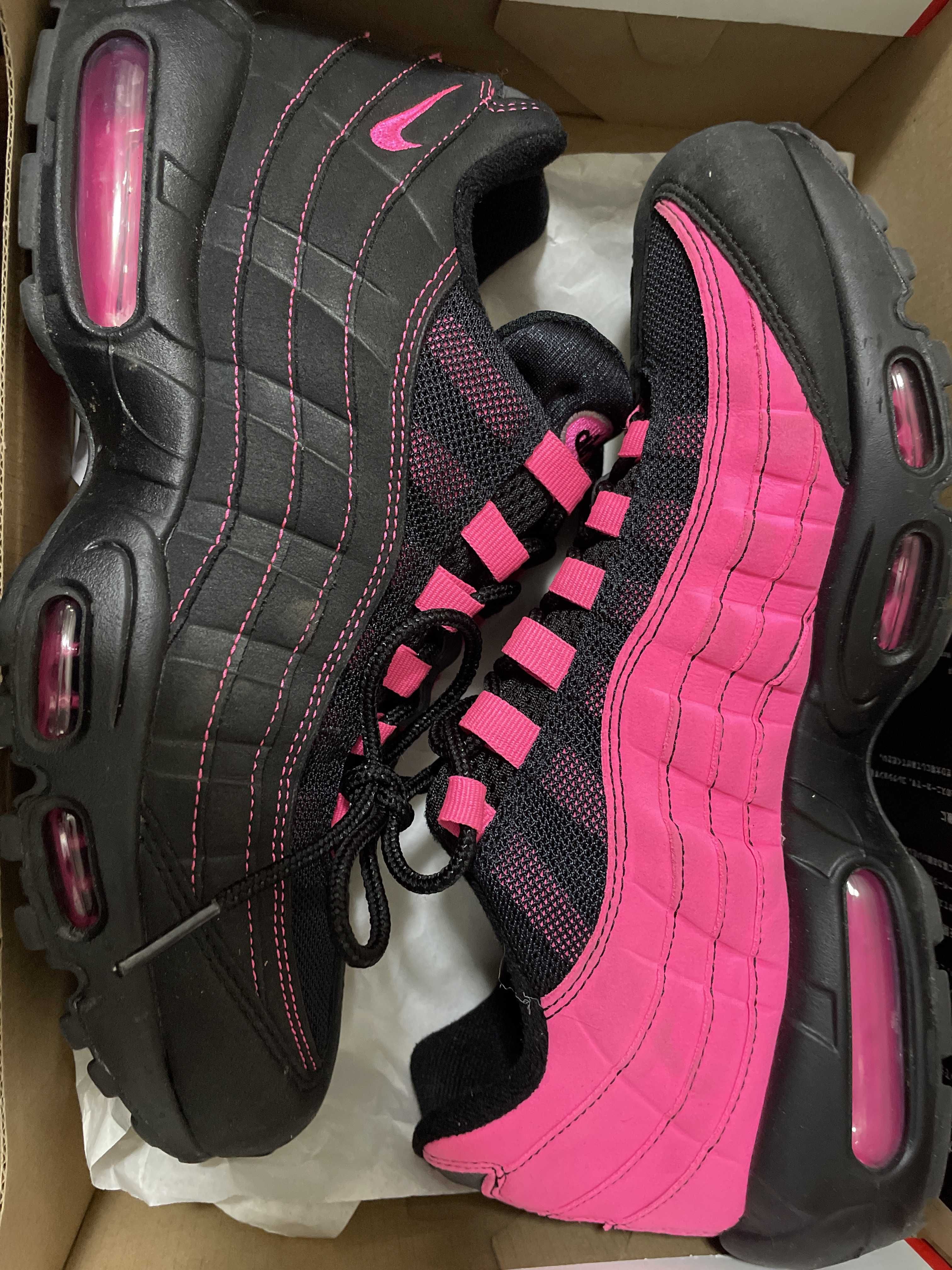 Nike Air Max 95 "Black/Pink"