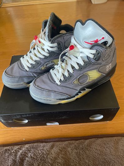 Off-White × Nike Air Jordan 5 "Black/Muslin/Fire Red"