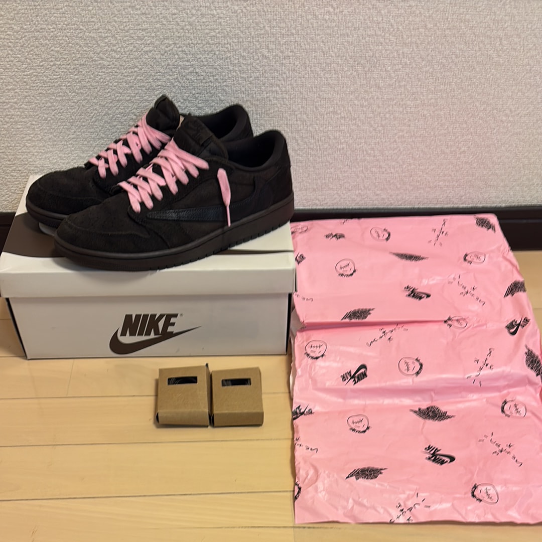 Travis Scott × Nike Air Jordan 1 Low OG SP "Velvet Brown and Dark Mocha"