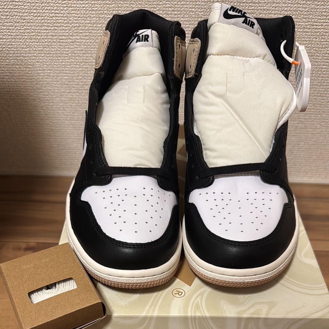 Nike Women's Air Jordan 1 Retro High OG "Latte"