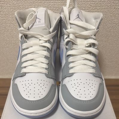 Nike Women's Air Jordan 1 Mid "Wolf Grey"