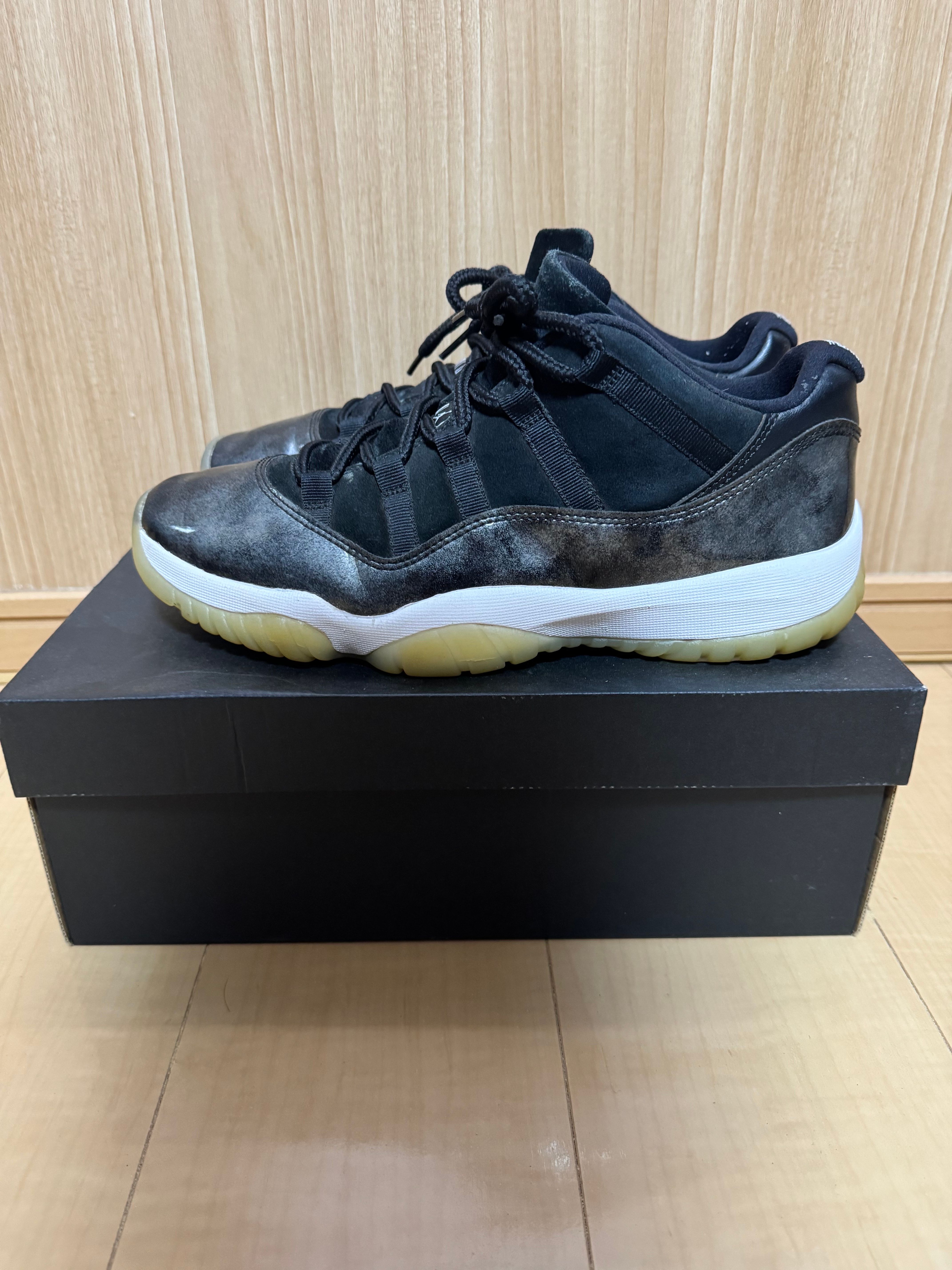 Nike Air Jordan 11 Retro Low "Barons"