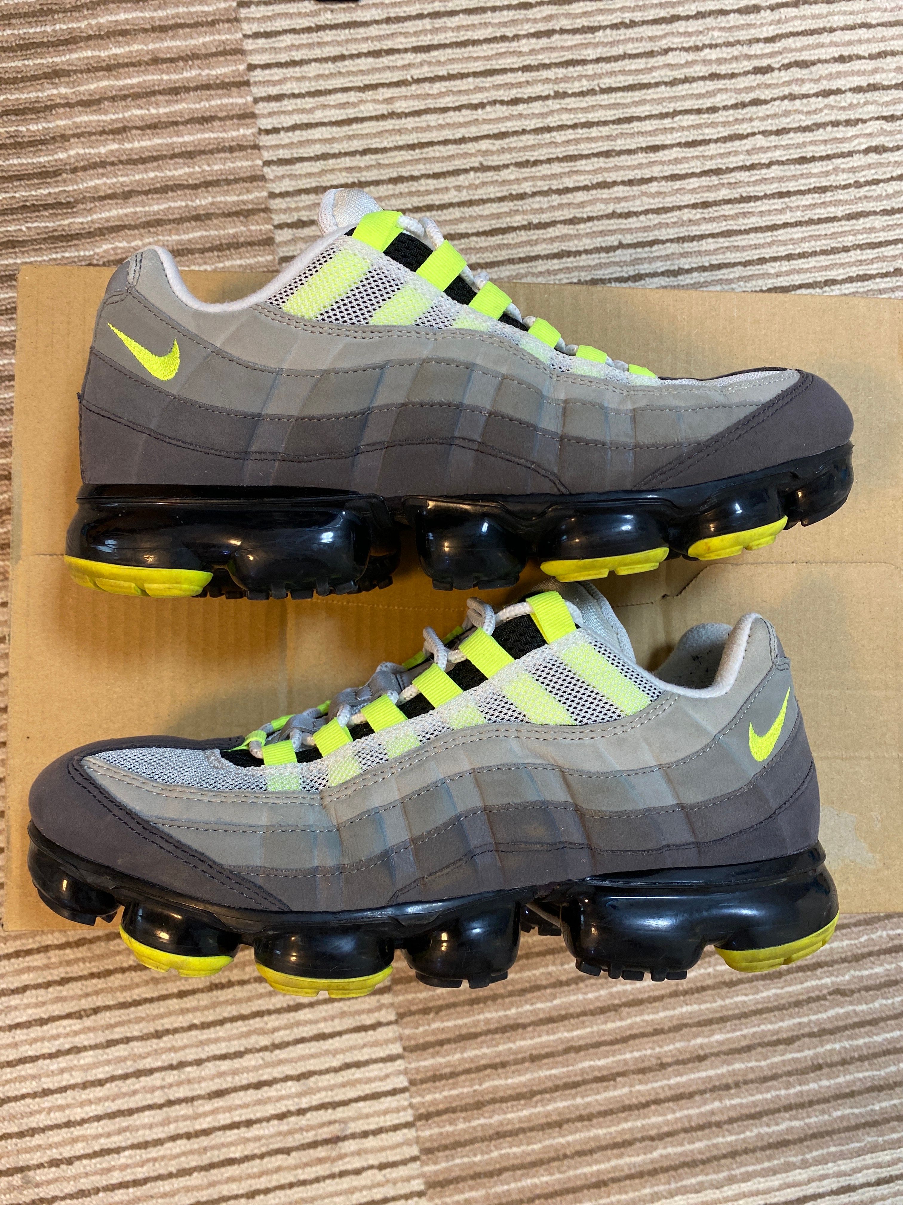 Nike Air Vapormax 95 "Neon"