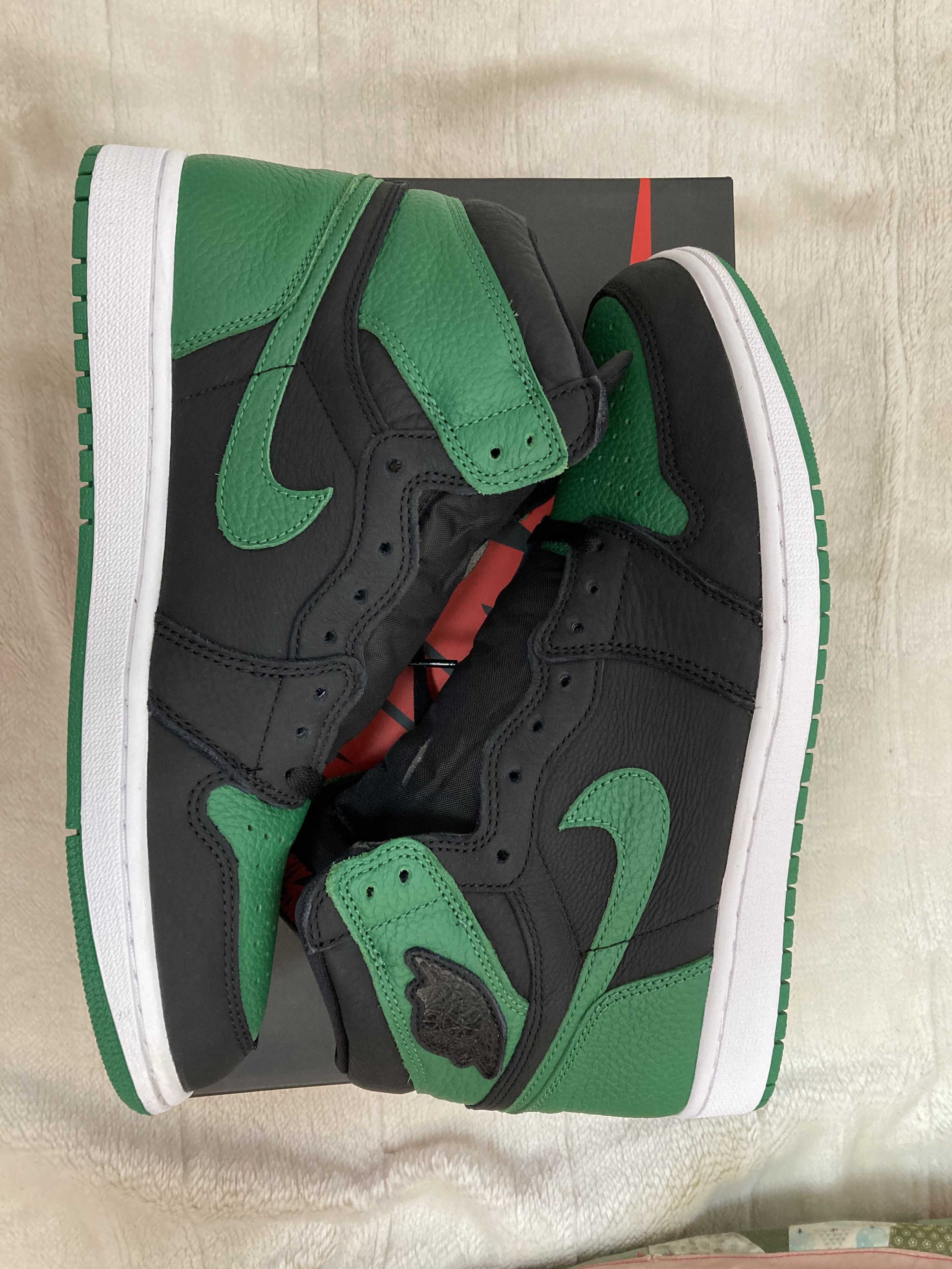 Nike Air Jordan 1 Retro High OG "Black/Pine Green" (2020)      
