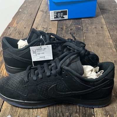 UNDEFEATED × Nike Dunk Low SP "5 ON IT"