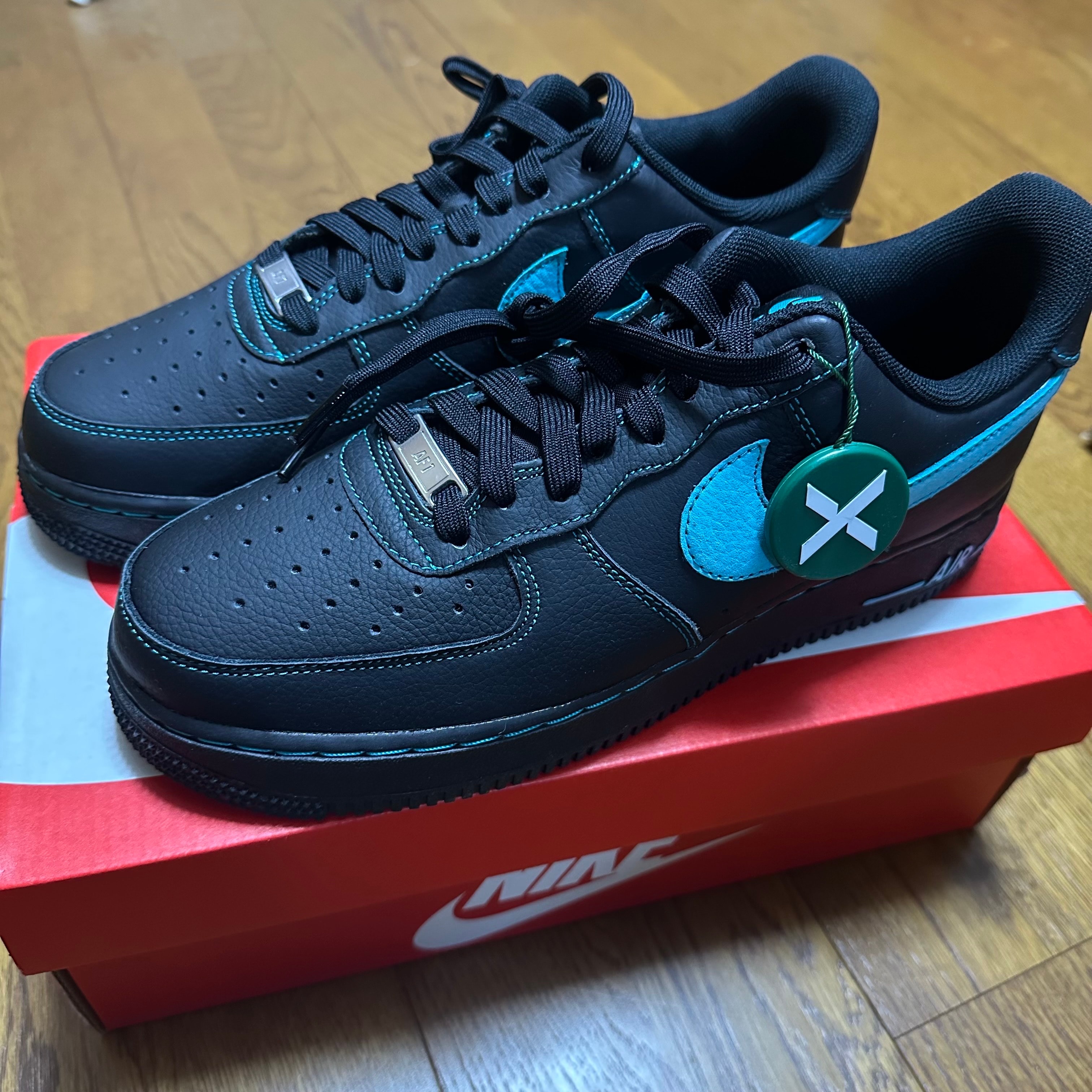 Nike Air Force 1 Low "Black Tiffany"