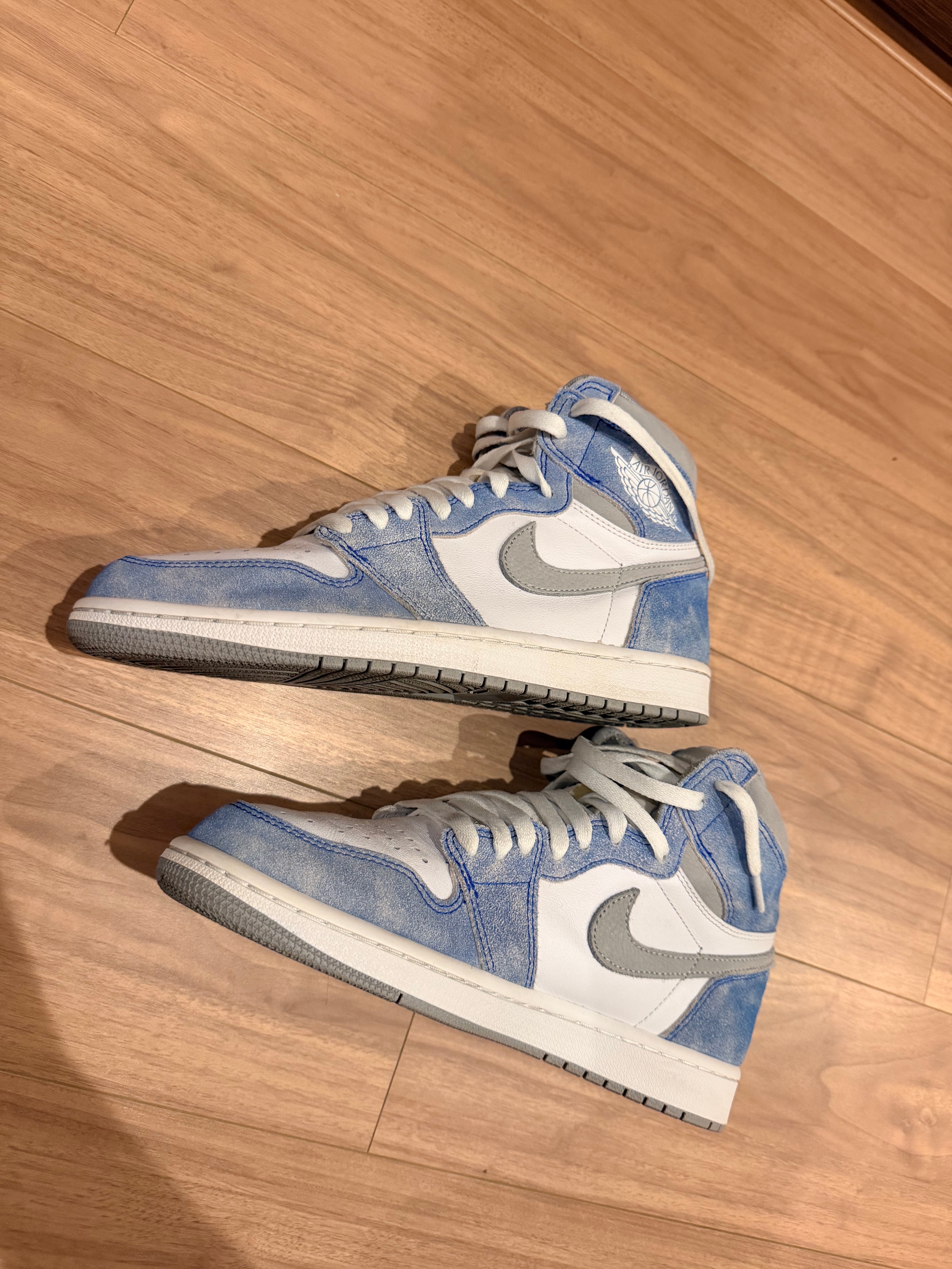 Nike Air Jordan 1 High OG "Hyper Royal"