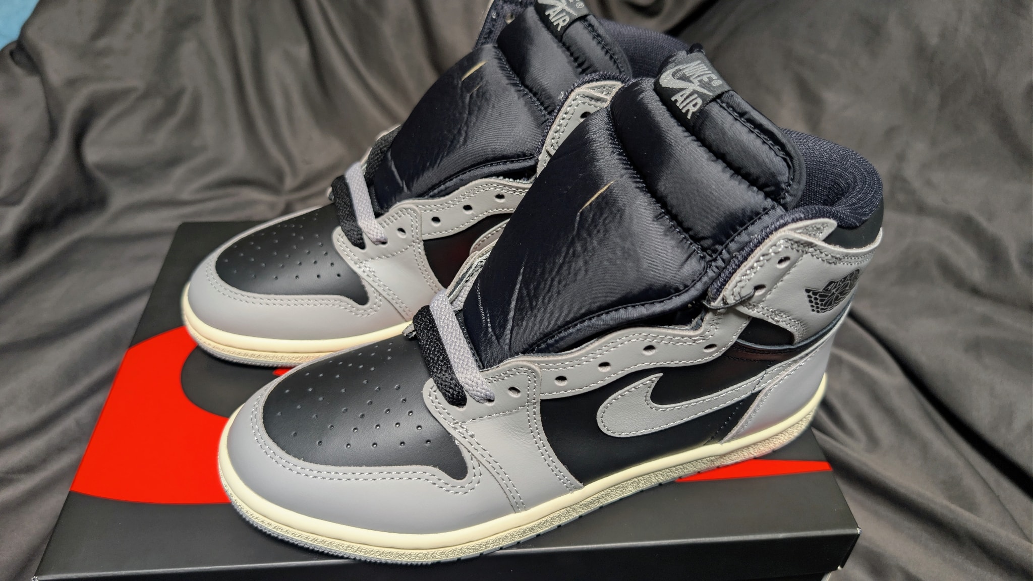Nike Air Jordan 1 High '85 "Reverse Shadow"