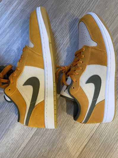 Nike Air Jordan 1 Low "Light Curry/Medium Olive"