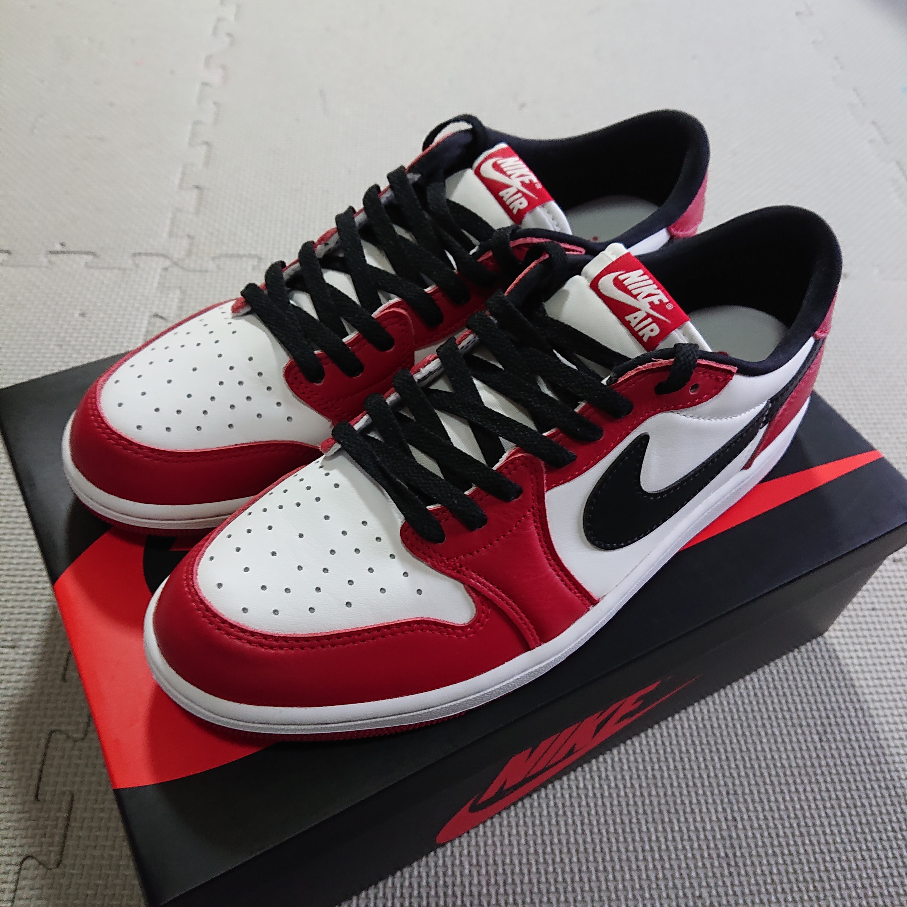 Nike Air Jordan 1 Retro Low OG "Chicago" (2025)