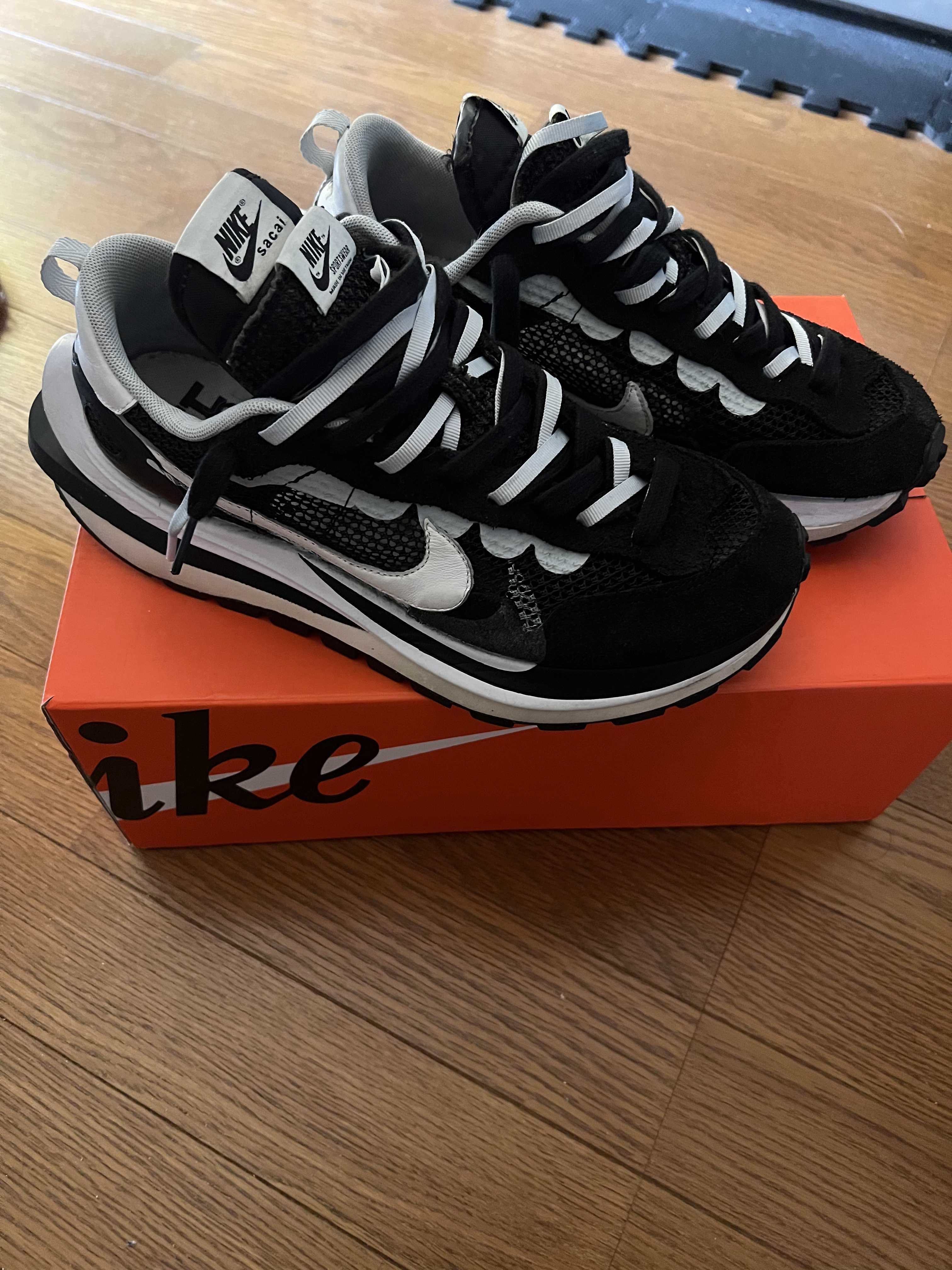 sacai × Nike Vapor Waffle "Black and White"