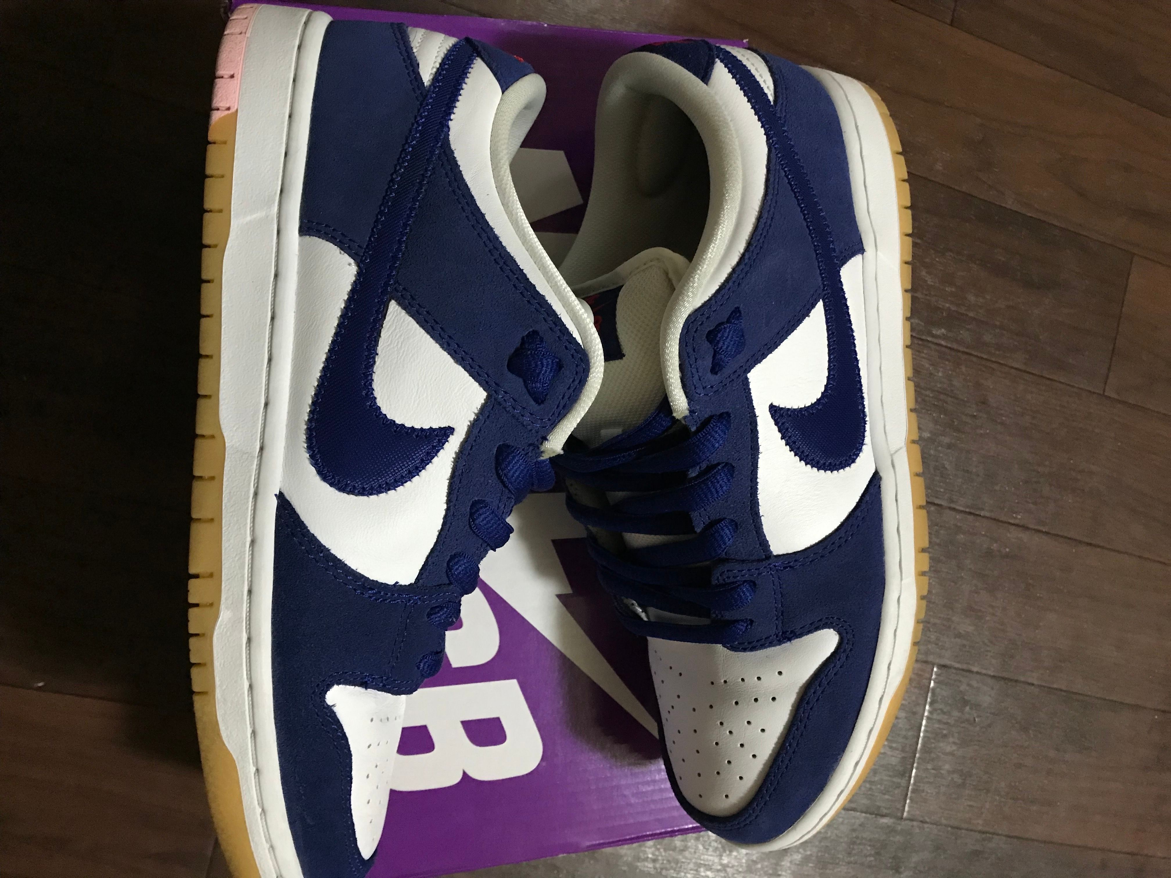 Nike SB Dunk Low "Los Angeles Dodgers/Deep Royal Blue"