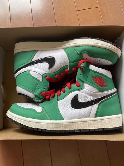 Nike Women's Air Jordan 1 High OG "Lucky Green/White-Sail-Black"