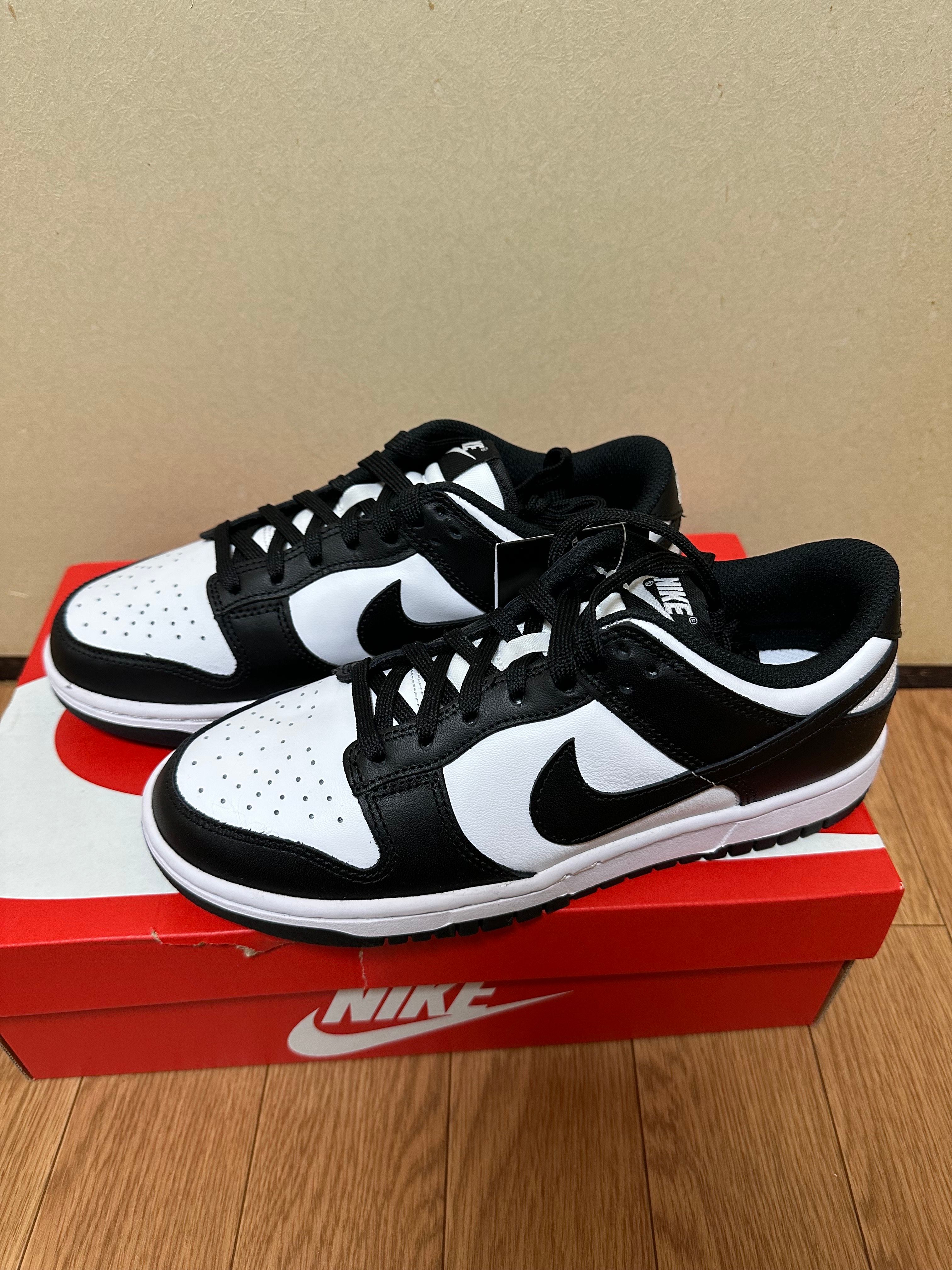 Nike Women's Dunk Low "White/Black"