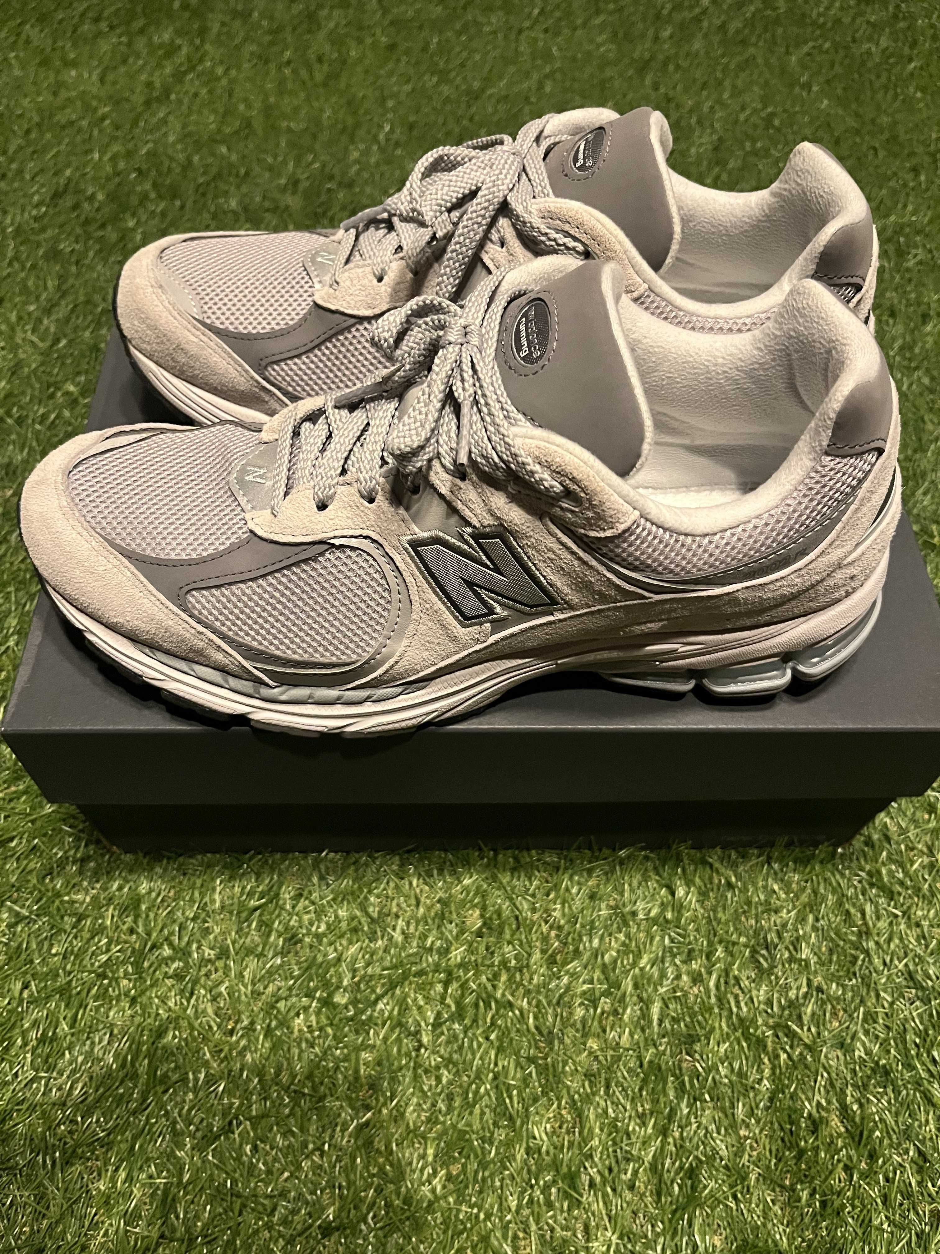 New Balance 2002R "Gray"