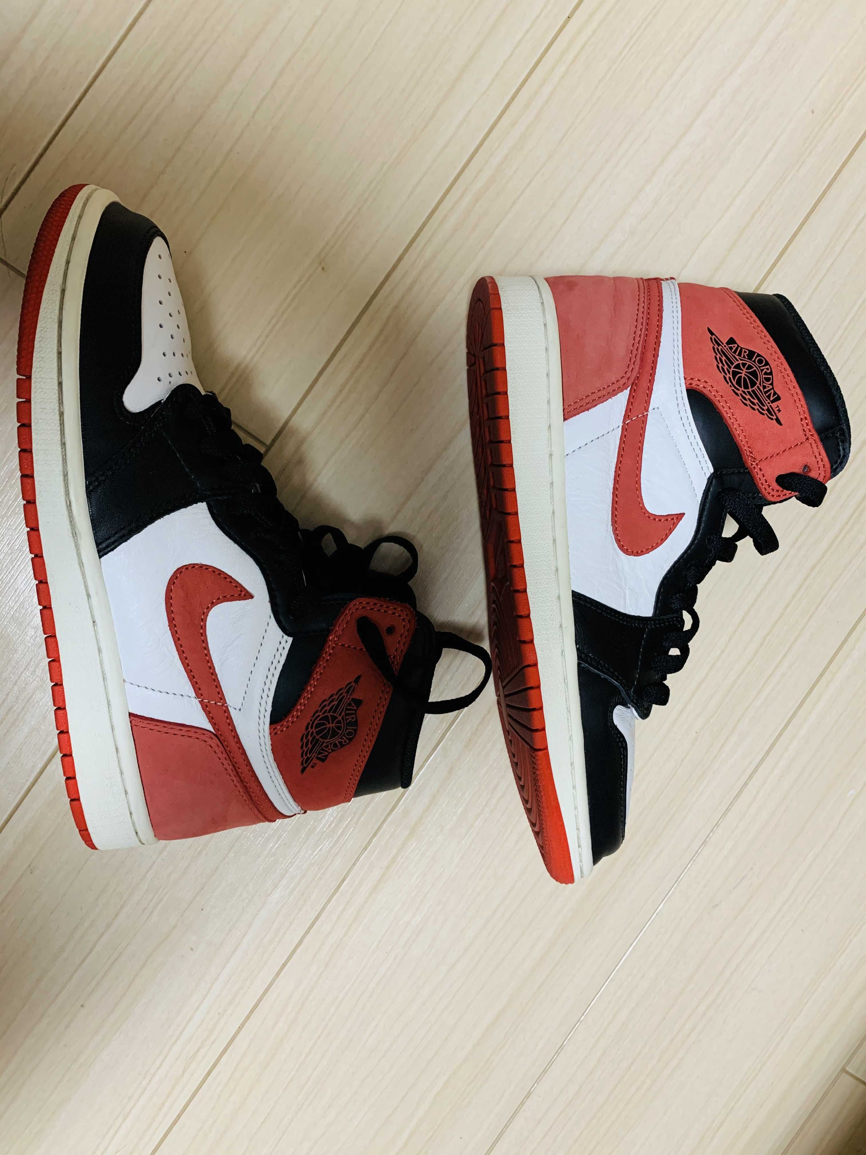 NIKE AIR JORDAN 1 RETRO HIGH "TRACK RED"