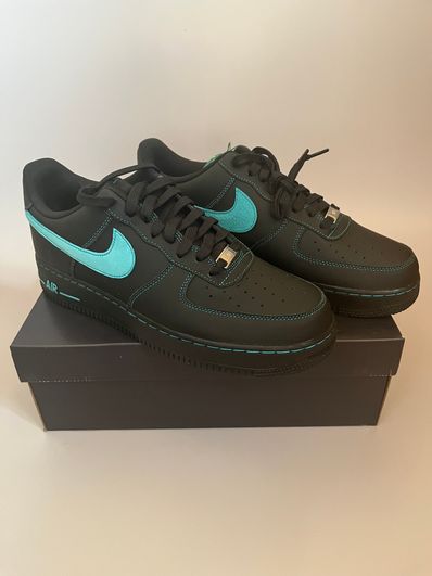 Nike Air Force 1 Low "Black Tiffany"