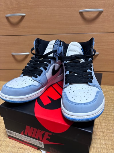 Nike Air Jordan 1 High OG "University Blue"