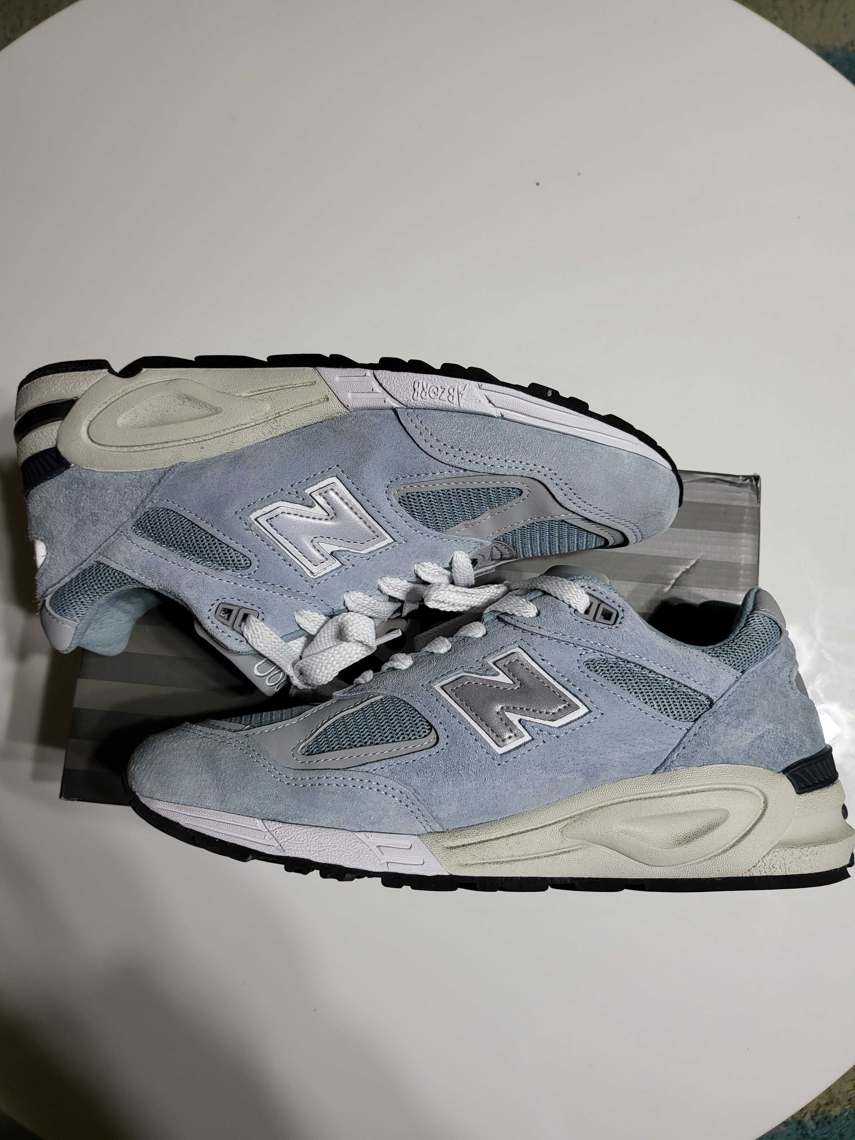 KITH × New Balance 990V2 "Storm Blue"