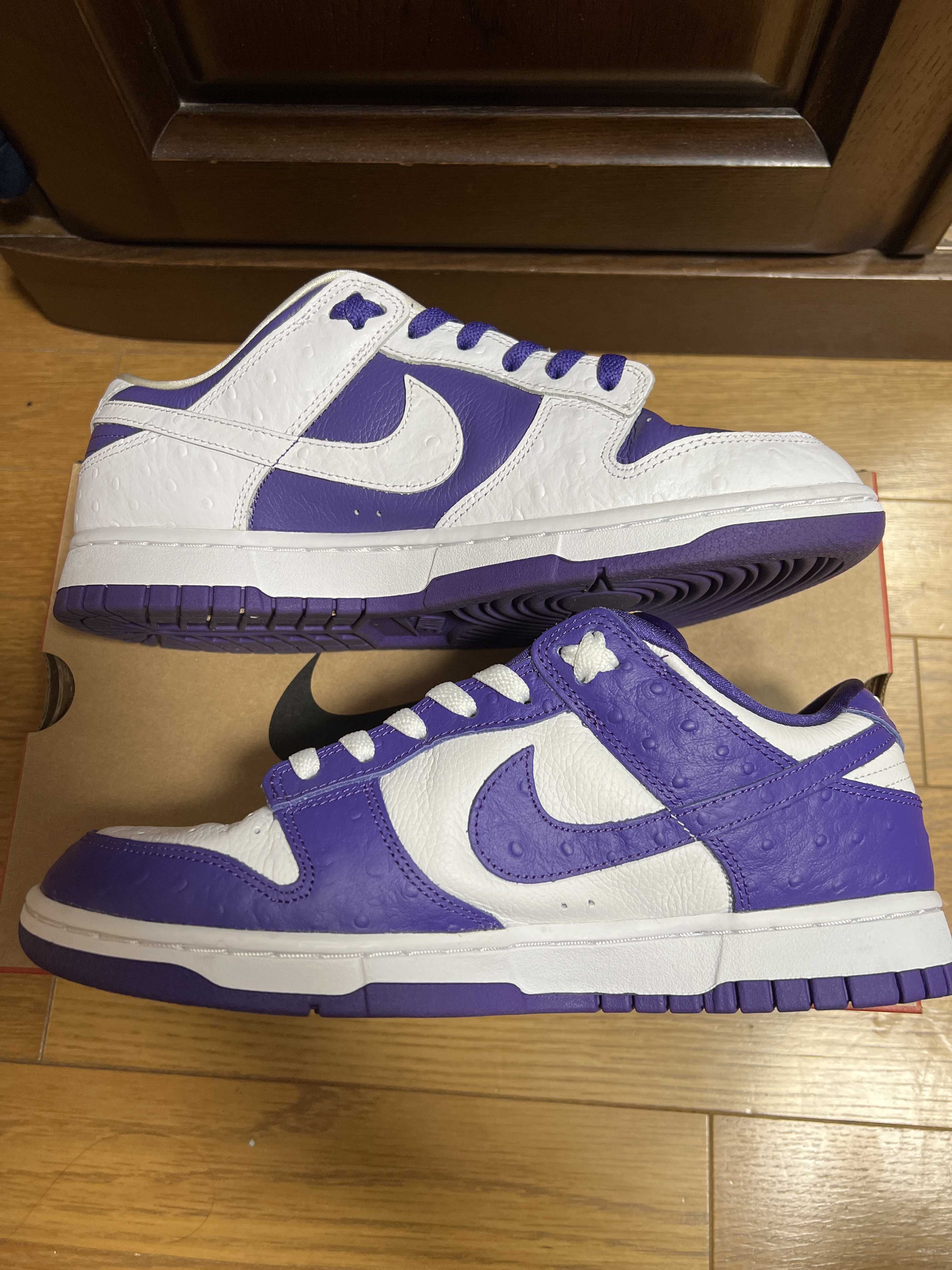 Nike Women's Dunk Low "Made You Look"