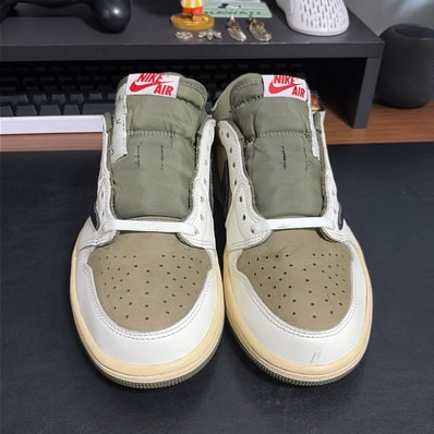 Travis Scott × Nike Air Jordan 1 Low OG SP "Reverse Olive"