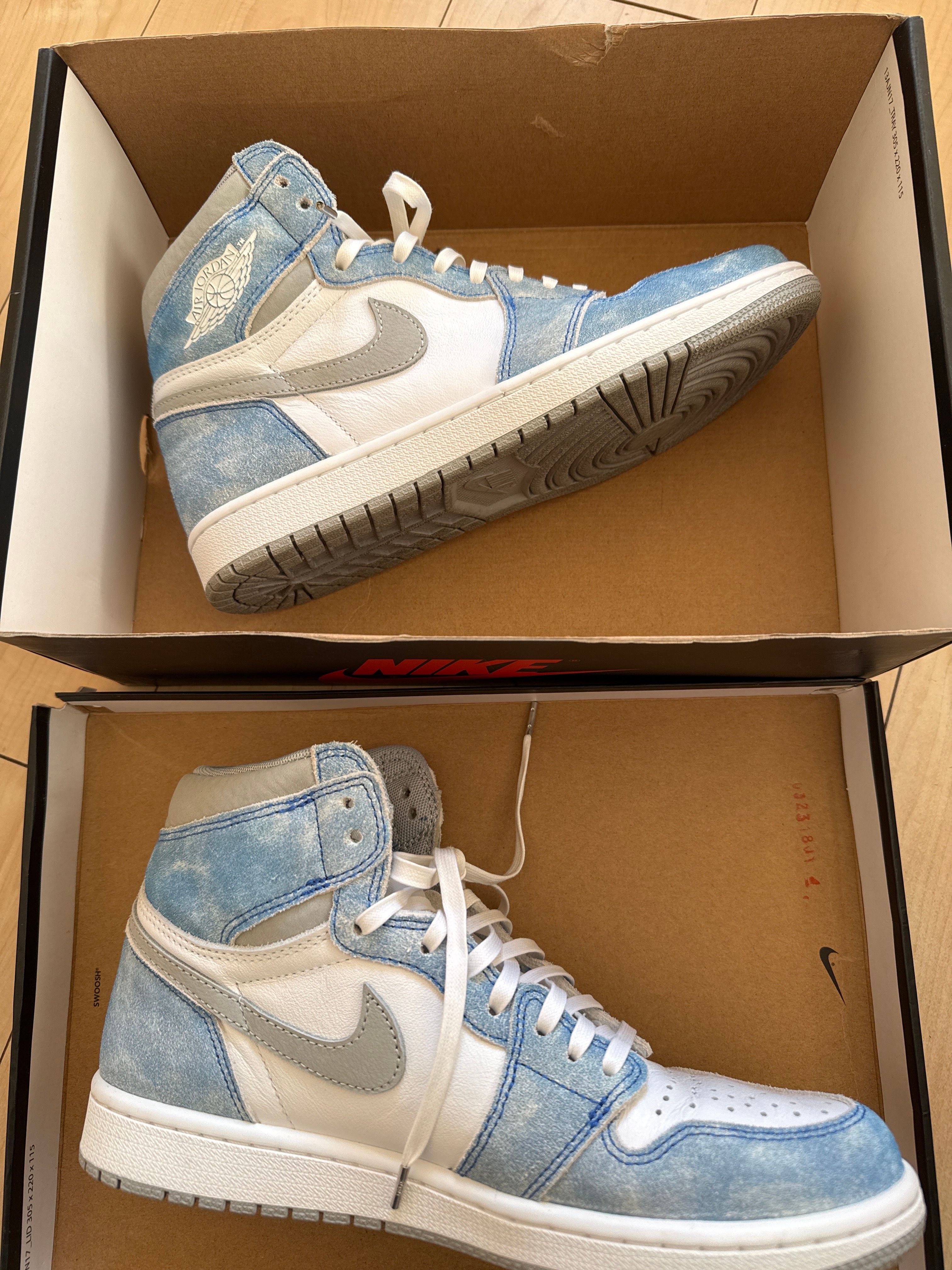 Nike Air Jordan 1 High OG "Hyper Royal"