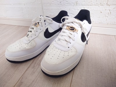 Nike Air Force 1 Low '07 LV8 "World Champ/White and Black"