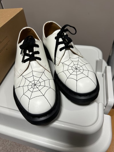 Supreme × Dr.Martens Spiderweb 3 Eye Shoe "White"