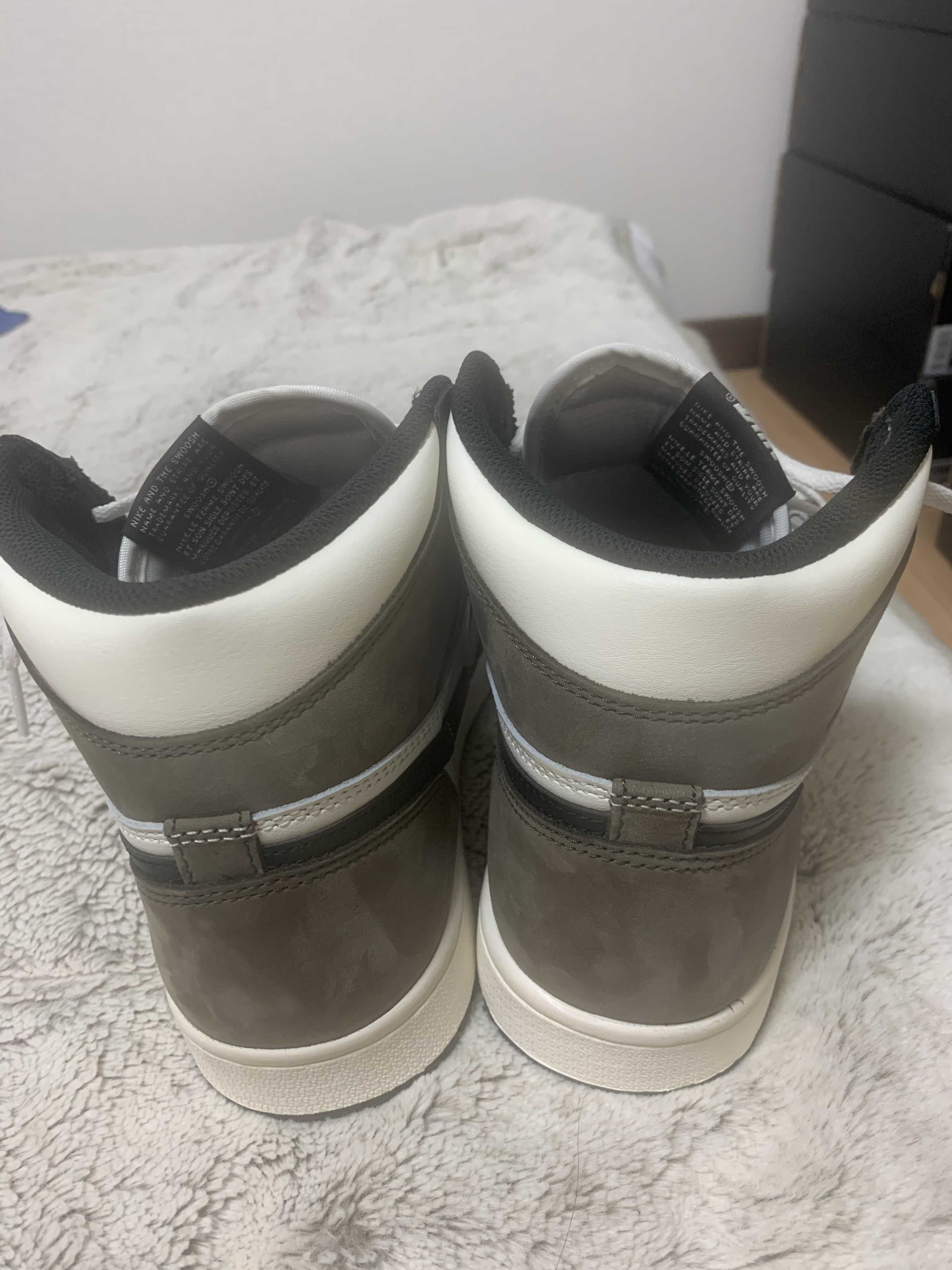 Nike Air Jordan 1 High OG "Sail/Dark Mocha/Black"