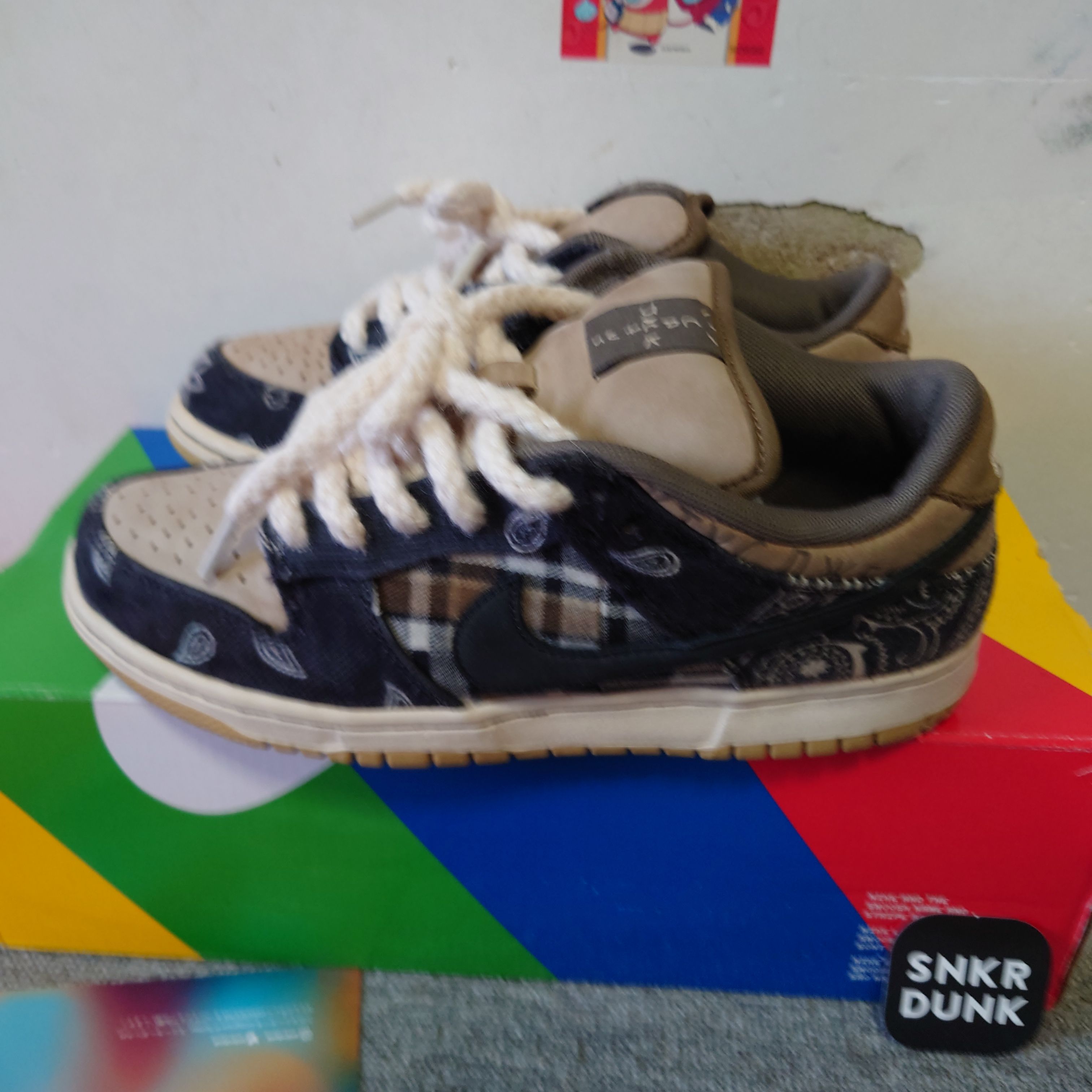 Travis Scott × Nike SB Dunk Low "Black/Parachute Beige"