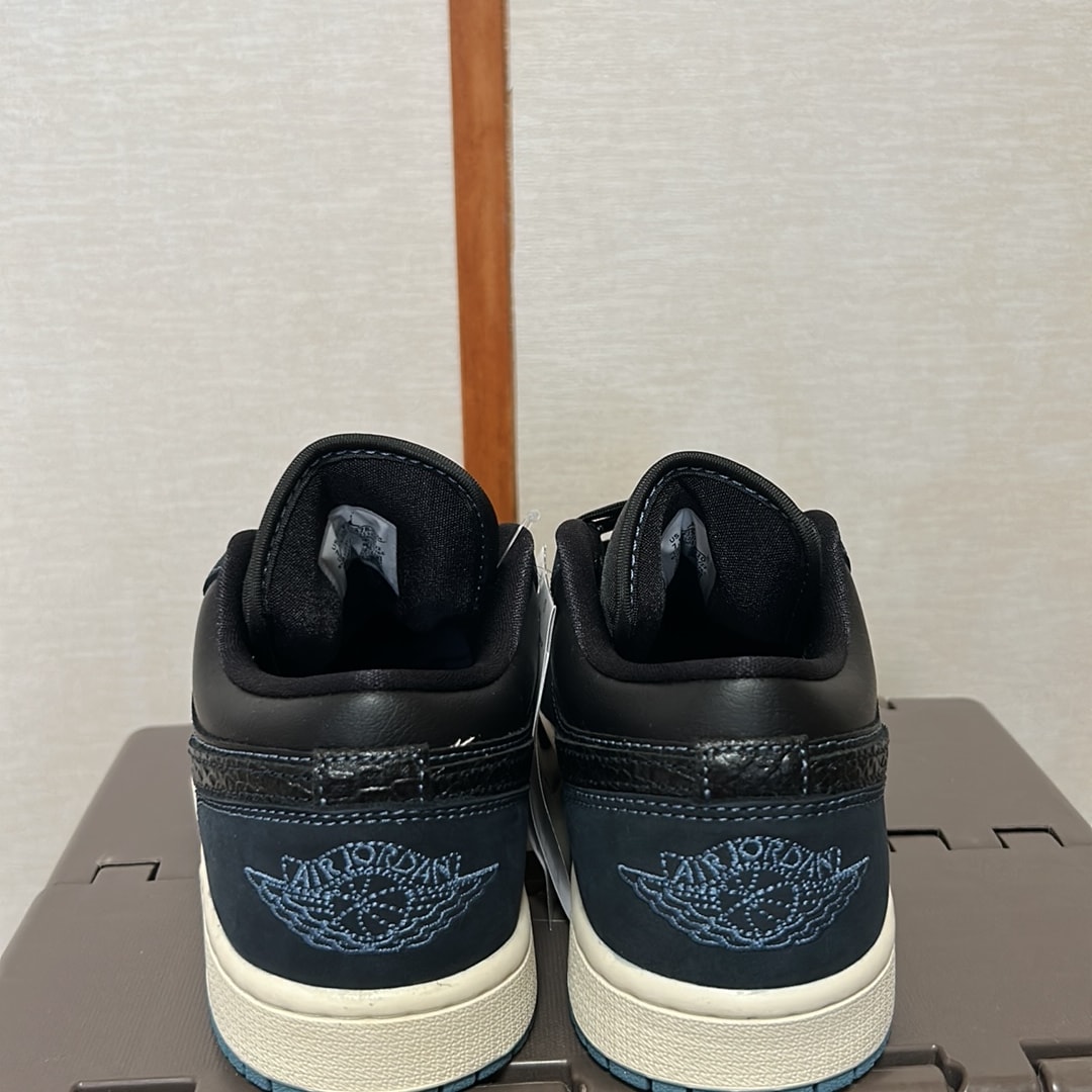 A+ (新品・未使用(ワケあり))】ナイキ ウィメンズ エアジョーダン1