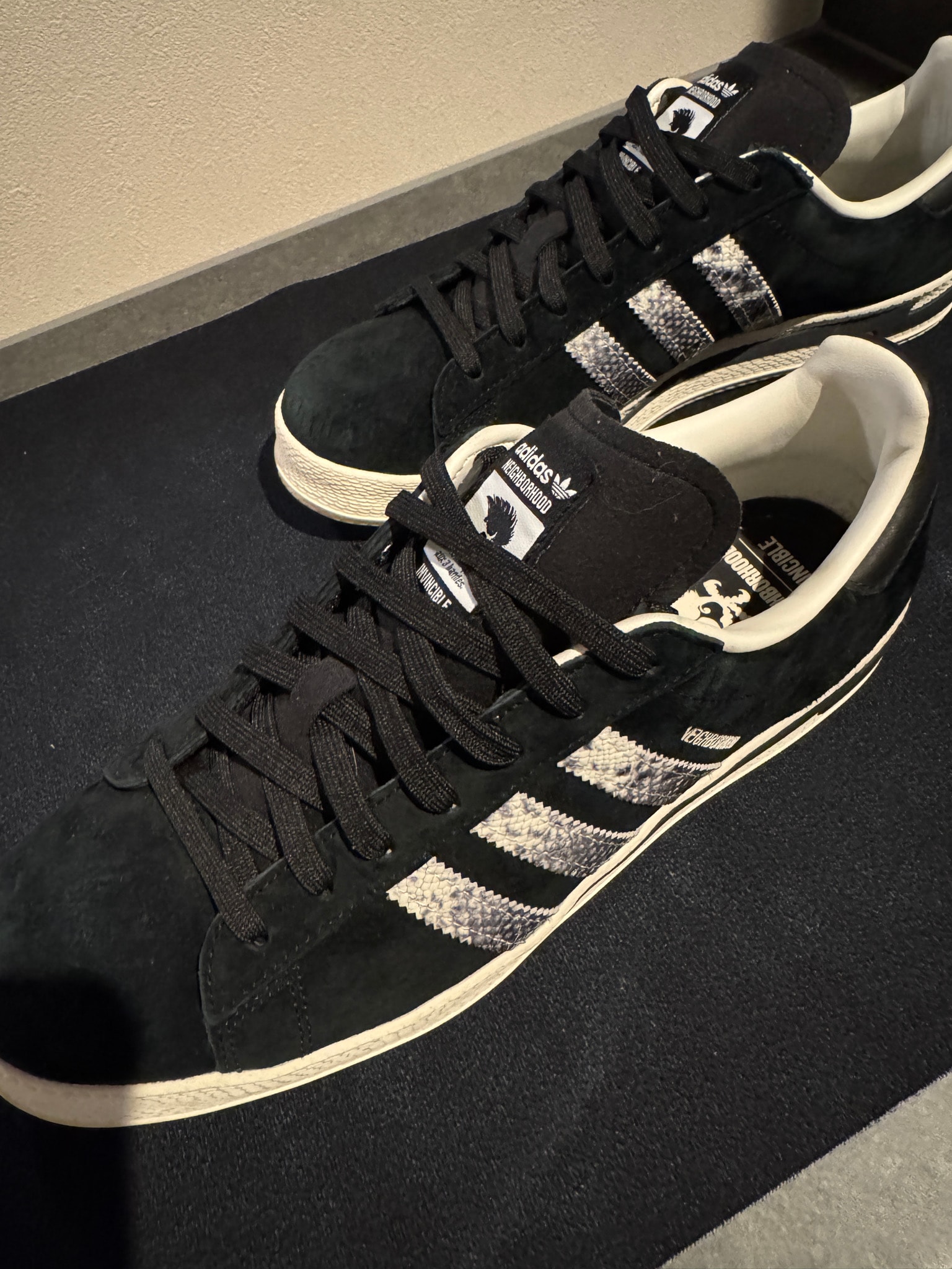 NEIGHBORHOOD × INVINCIBLE x adidas CAMPUS "Black"