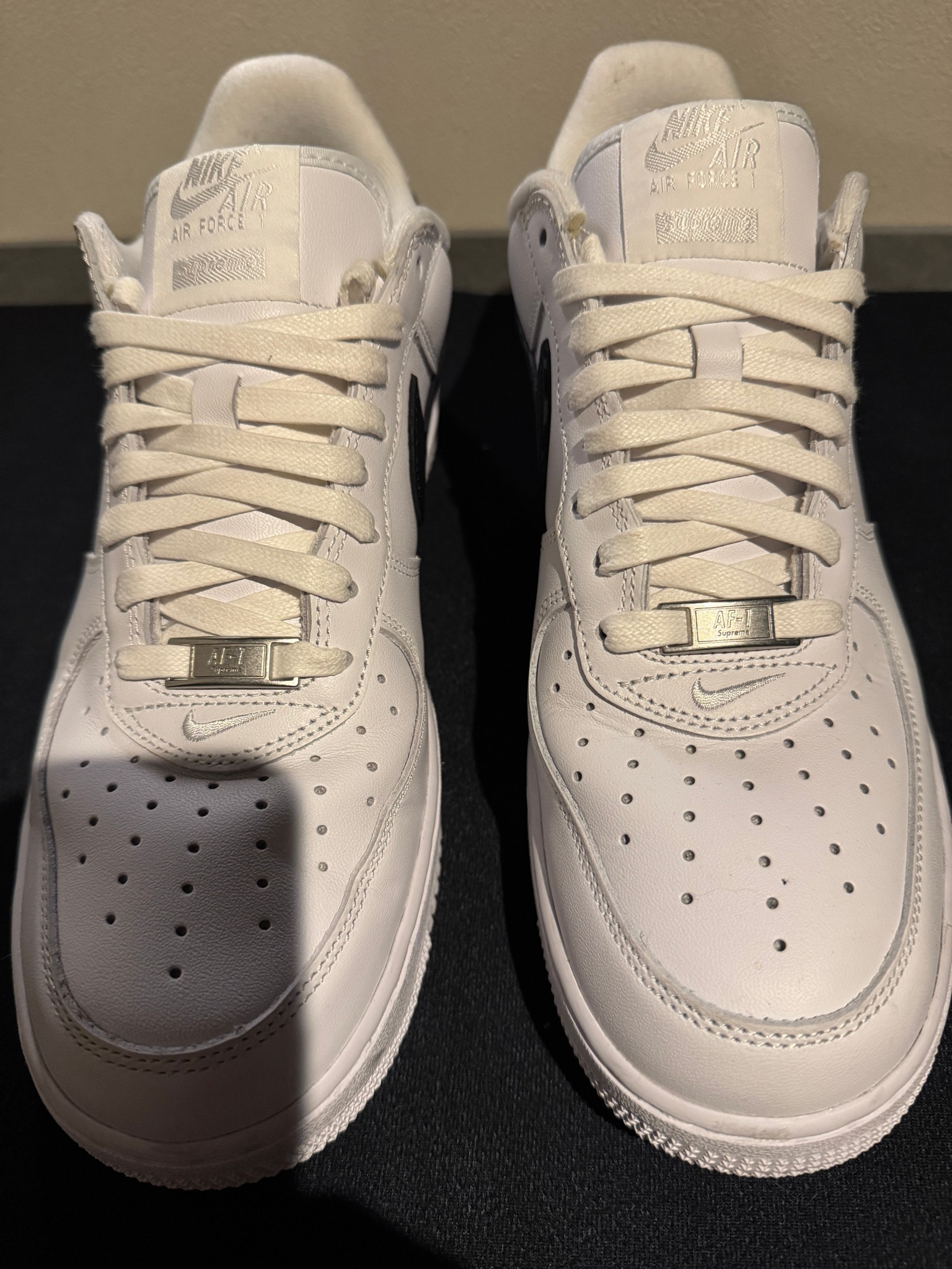 Supreme × Nike Air Force 1 Low "White/Black"