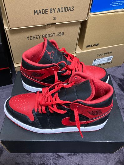 Nike Air Jordan 1 Mid "Bred Toe"