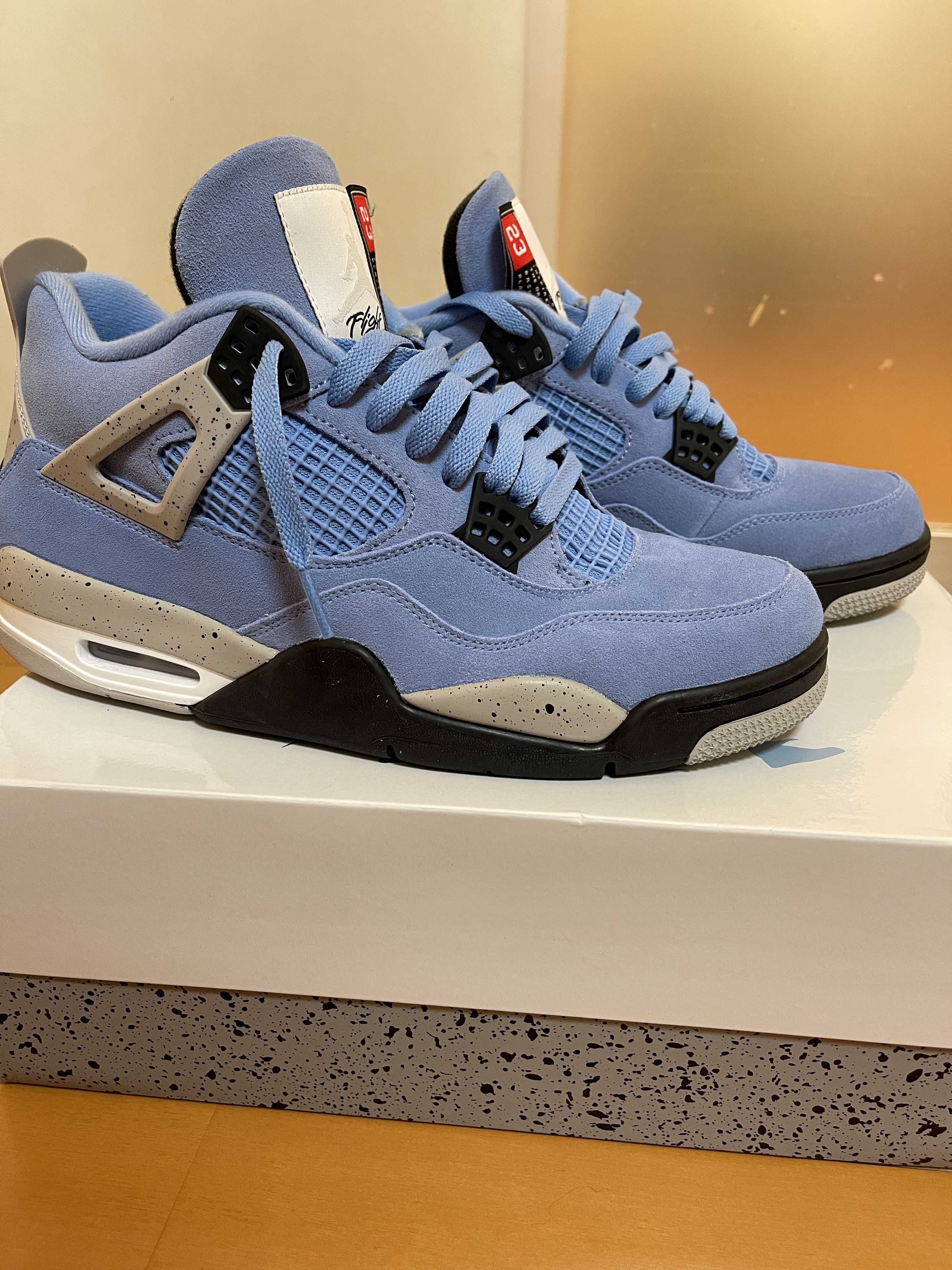 Nike Air Jordan 4 "University Blue"