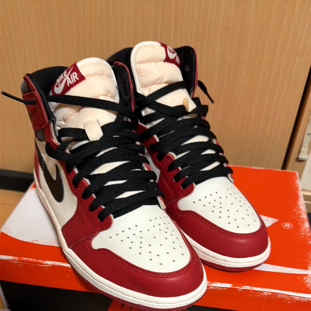 Nike Air Jordan 1 High OG "Lost & Found/Chicago"