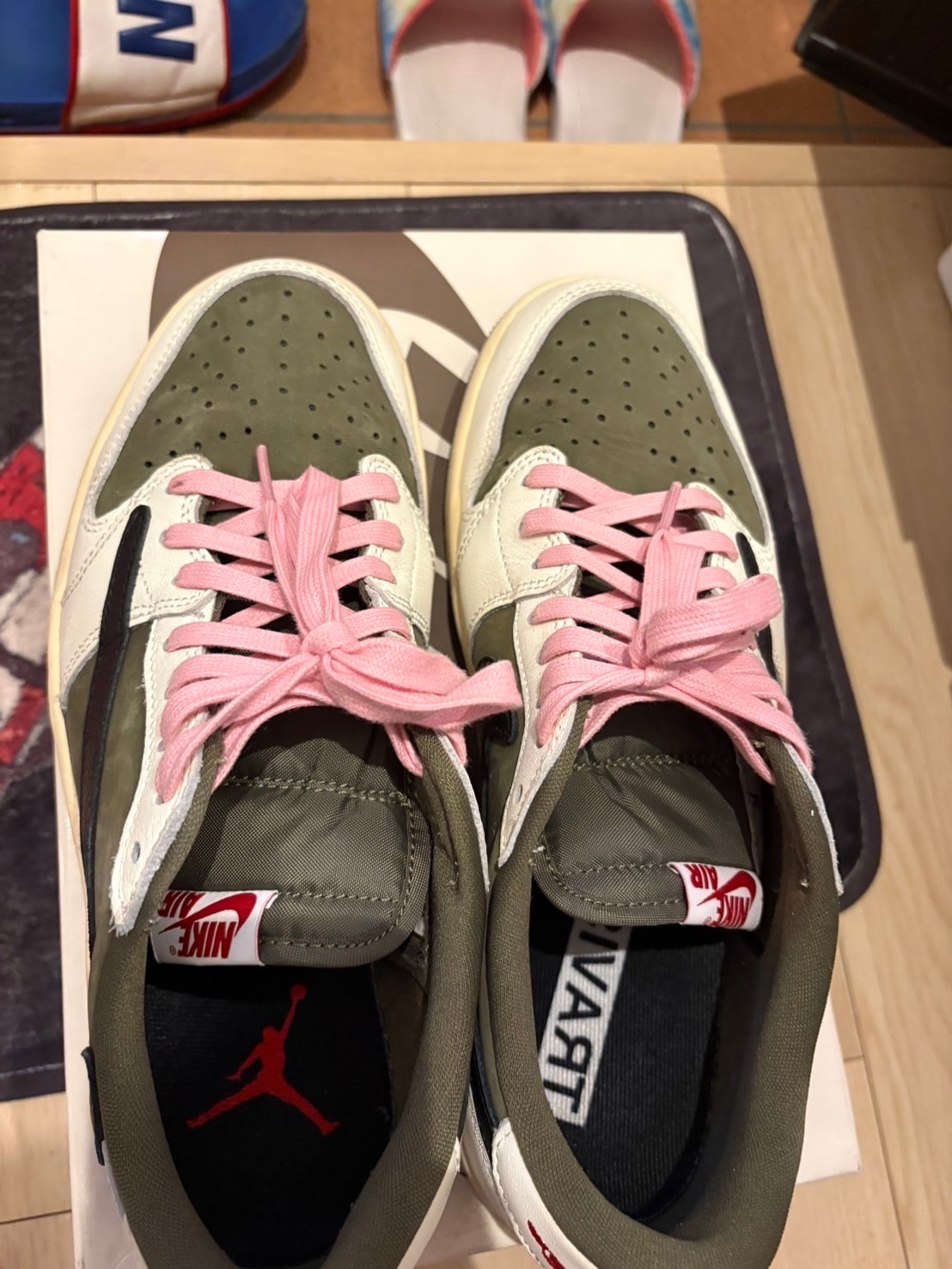 Travis Scott × Nike Air Jordan 1 Low OG SP "Reverse Olive"