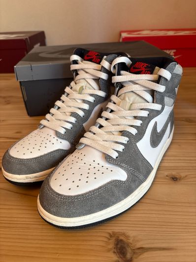 Nike Air Jordan 1 Retro High OG "Black and Smoke Grey"