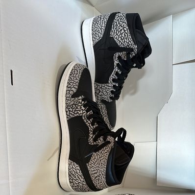 Nike Air Jordan 1 Retro High "Un-Supreme"