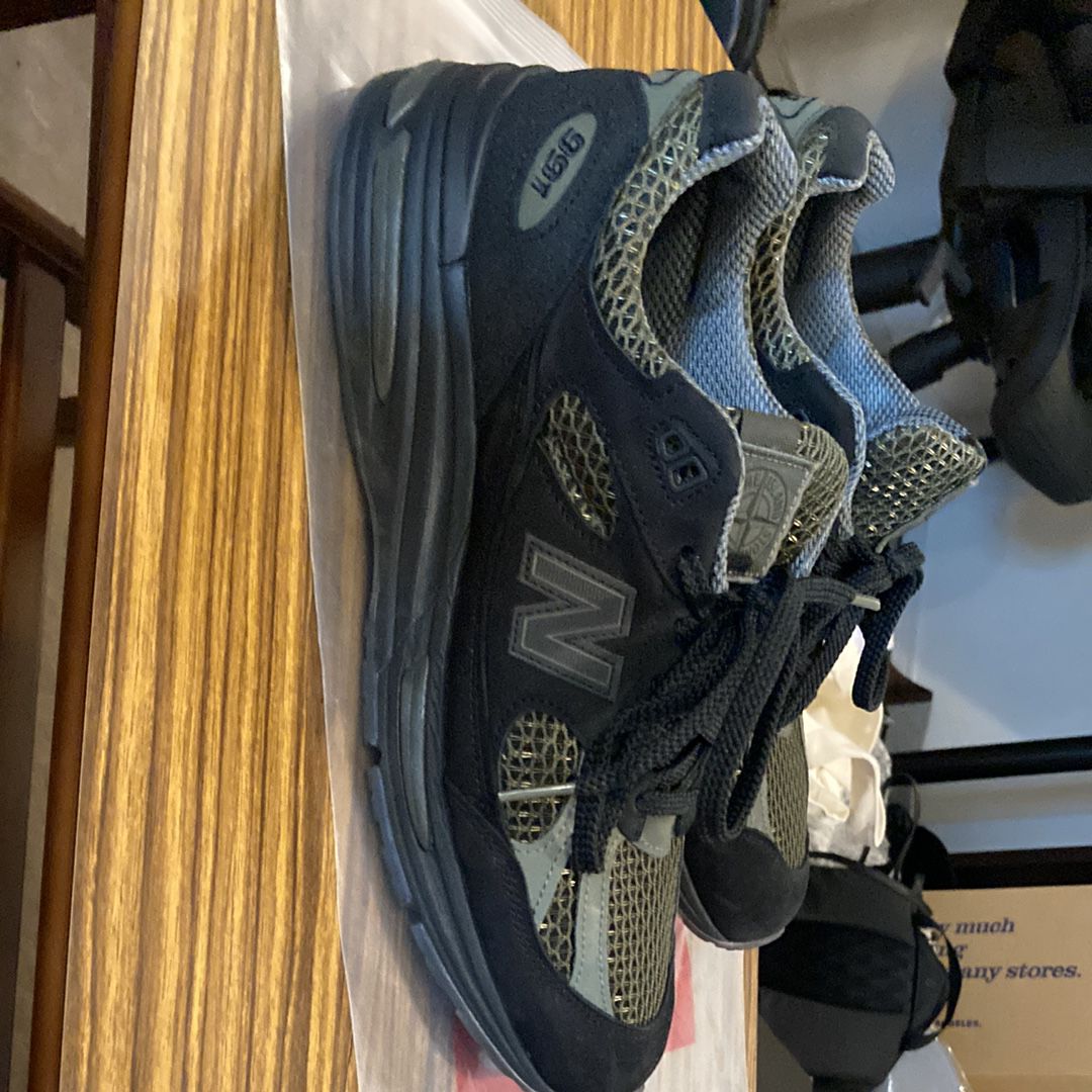 Stone Island × New Balance 991V2 "Black"