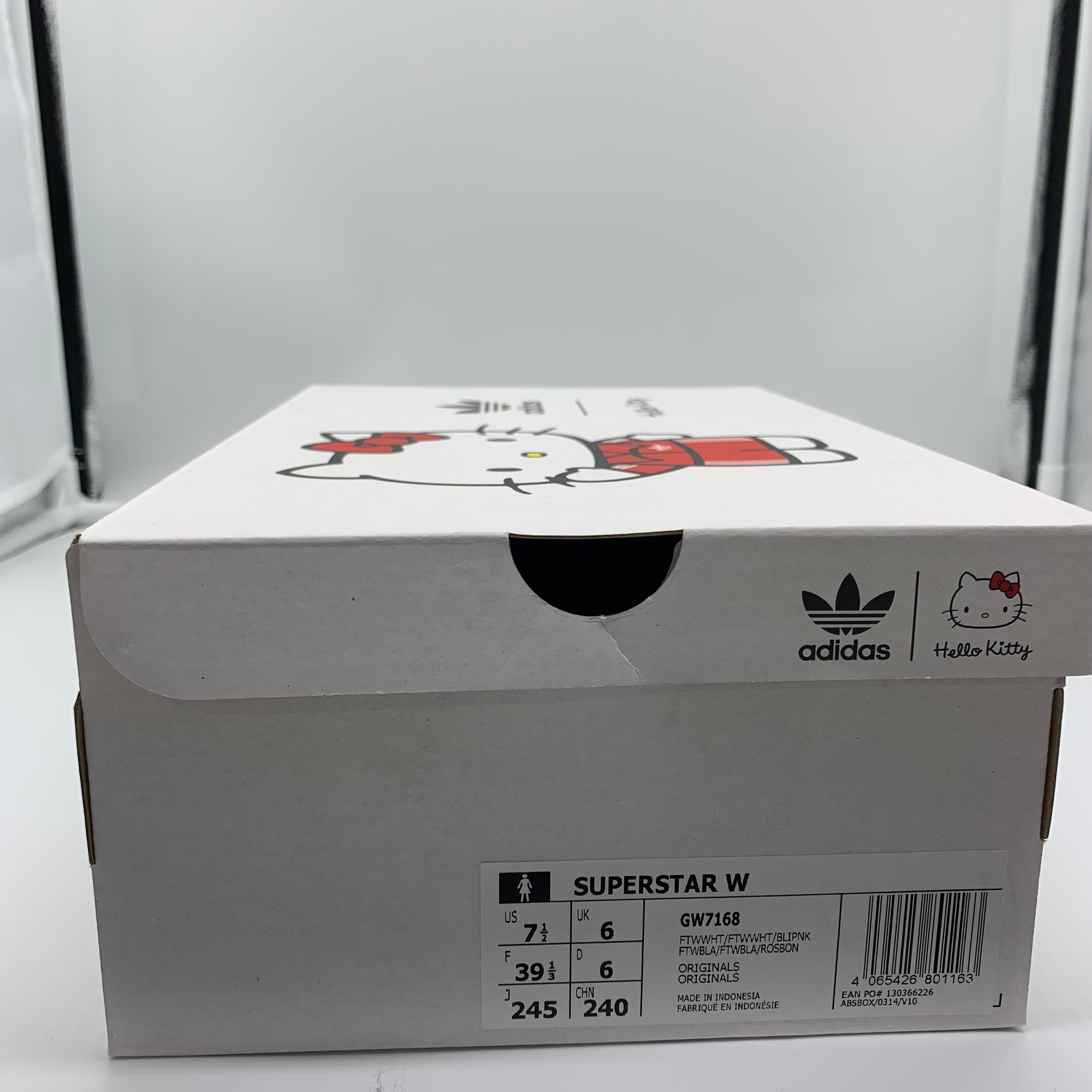 Hello Kitty × adidas Women's Superstar "Footwear White/Bliss Pink"