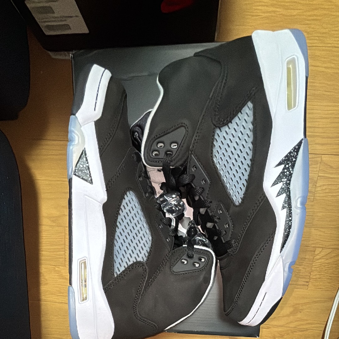 ナイキ エアジョーダン5 "ムーンライト" (2021)